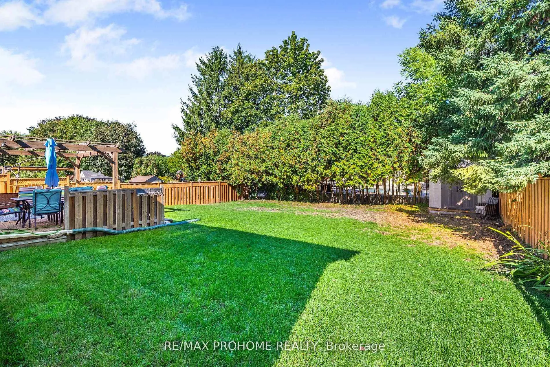 Photo 33 of 32 Sir Bedevere Place, Markham, Markham Village — HOMEH