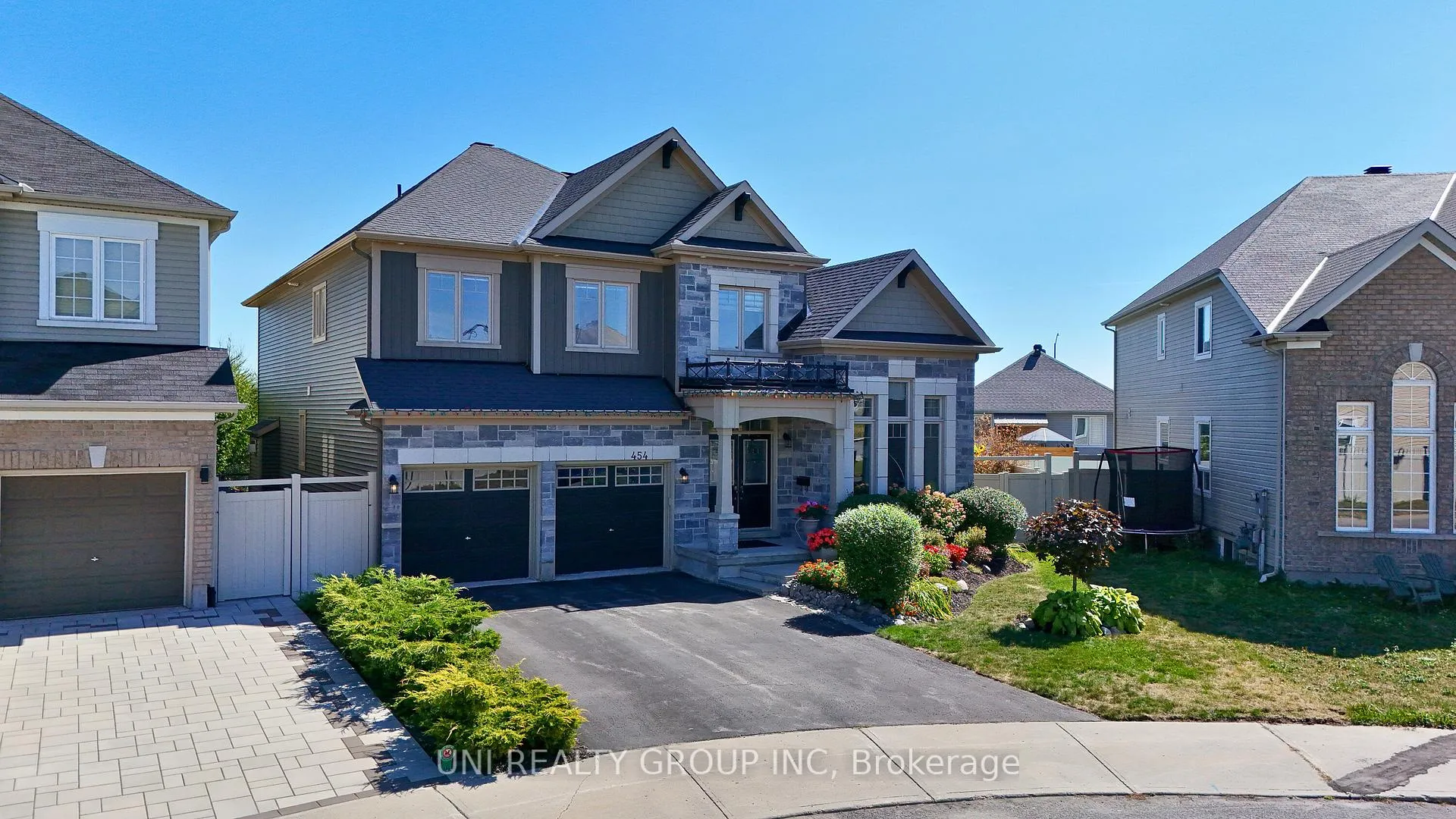Photo 2 of 454 Cavesson Street, Ottawa, Kanata - Emerald Meadows/Trailwest — HOMEH