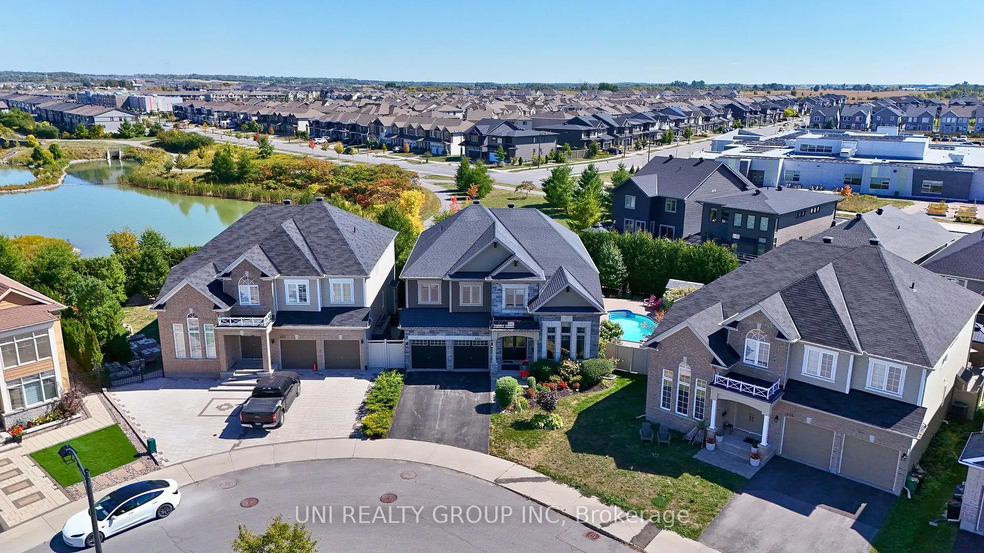 Photo 3 of 454 Cavesson Street, Ottawa, Kanata - Emerald Meadows/Trailwest — HOMEH