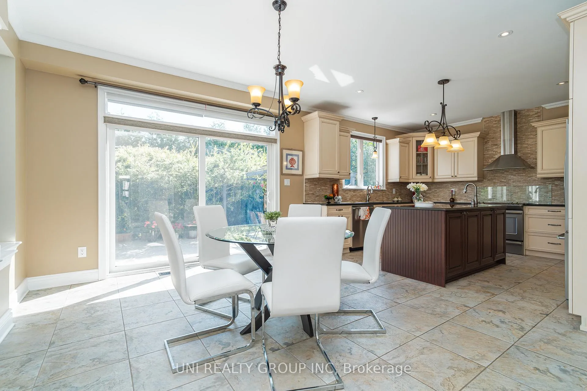 Photo 12 of 454 Cavesson Street, Ottawa, Kanata - Emerald Meadows/Trailwest — HOMEH