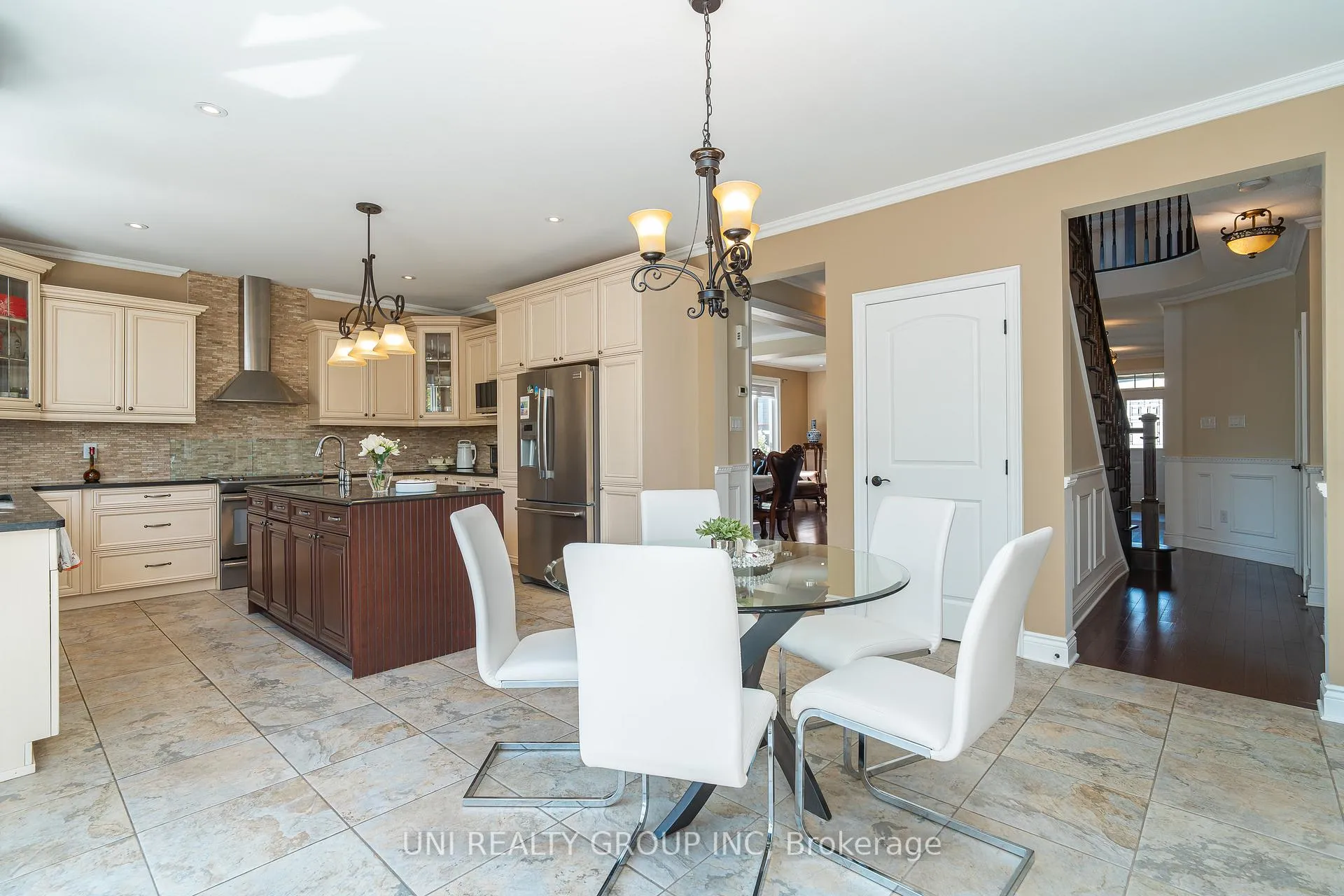 Photo 13 of 454 Cavesson Street, Ottawa, Kanata - Emerald Meadows/Trailwest — HOMEH