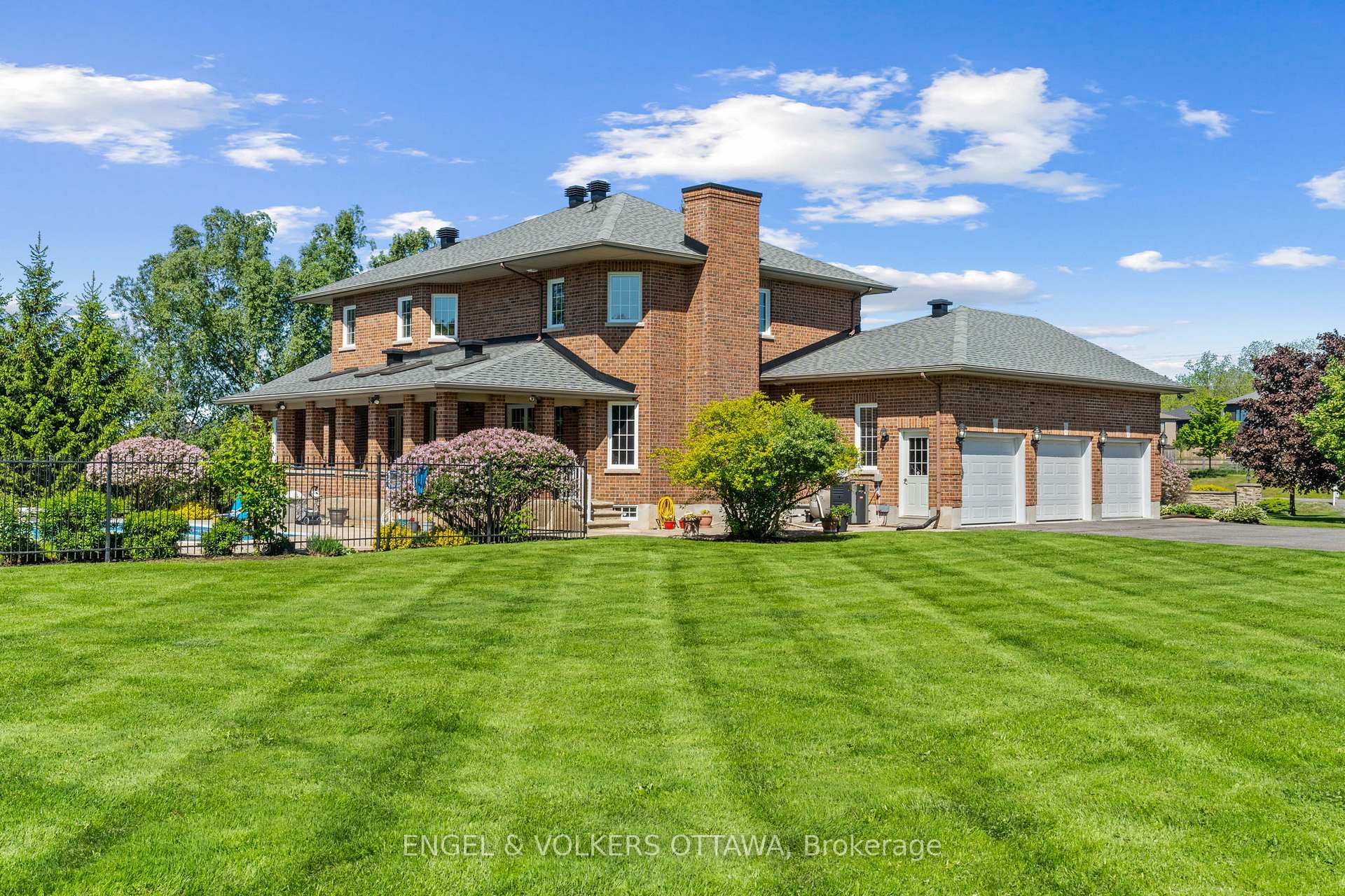 Photo 3 of 1222 Century Road E, Ottawa, Manotick South to Roger Stevens — HOMEH