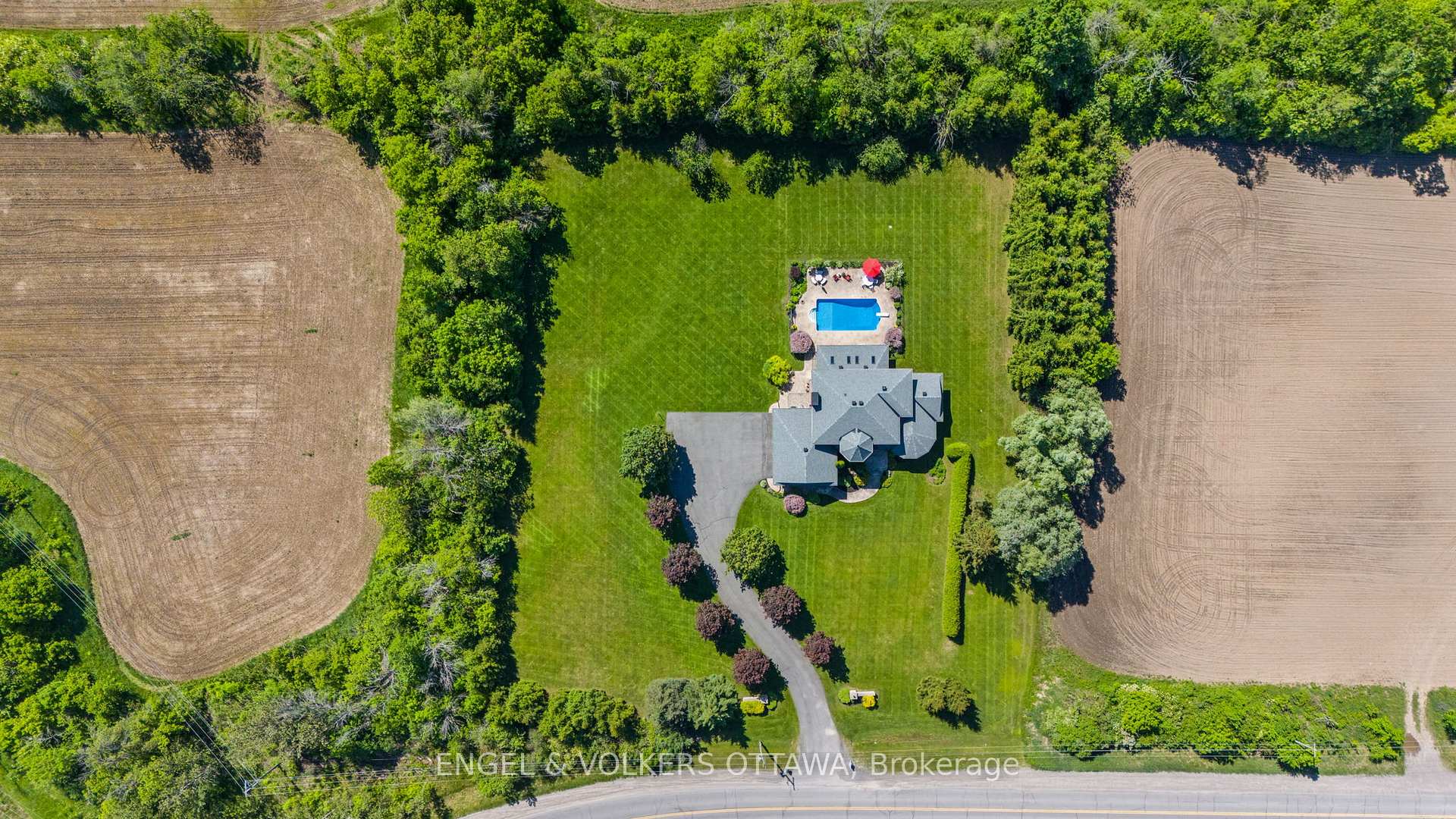 Photo 35 of 1222 Century Road E, Ottawa, Manotick South to Roger Stevens — HOMEH