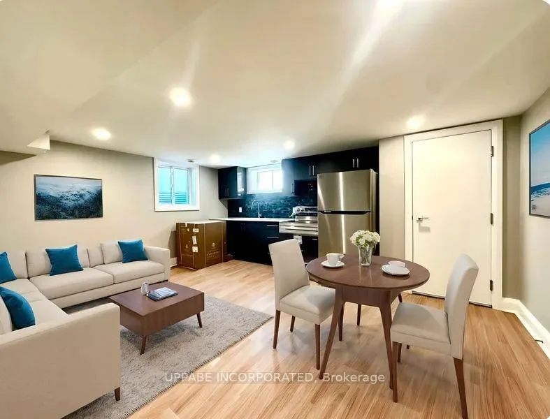 Photo 2 of Unit B, 126 Norice Street, Ottawa, Meadowlands/Crestview — HOMEH