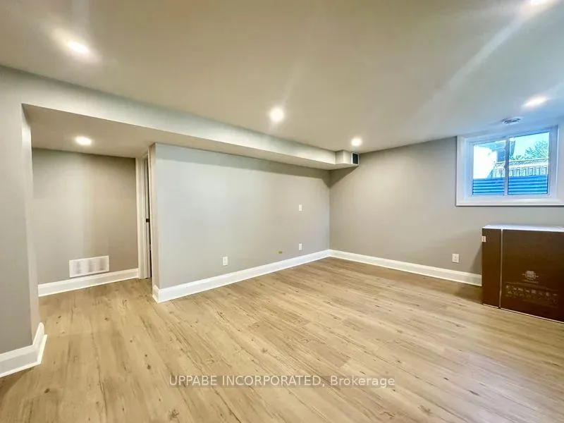 Photo 3 of Unit B, 126 Norice Street, Ottawa, Meadowlands/Crestview — HOMEH