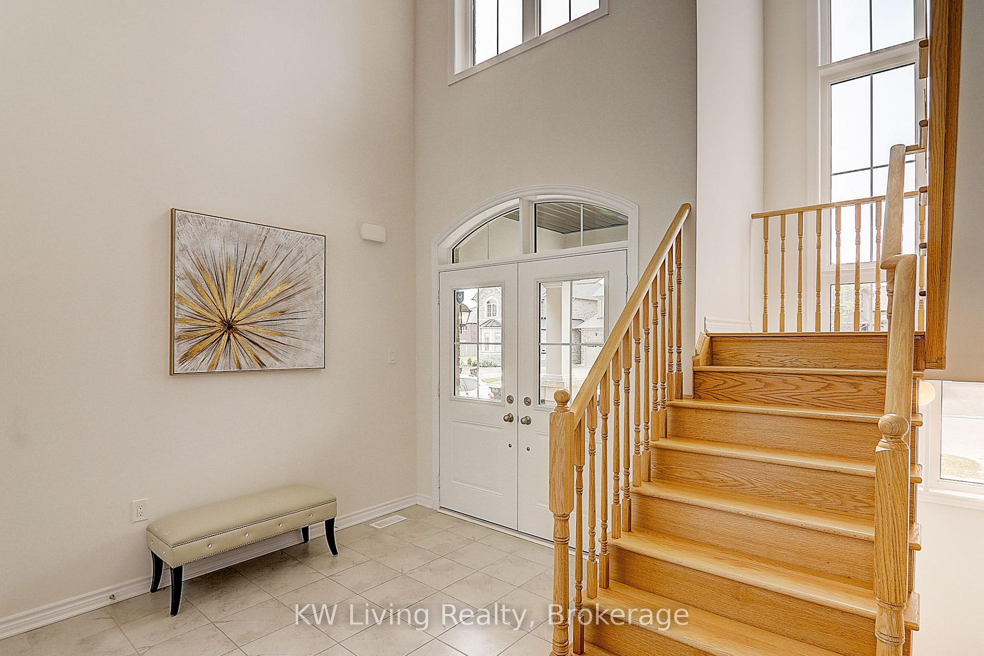 Photo 5 of 1008 Barton Way, Innisfil, Rural Innisfil — HOMEH