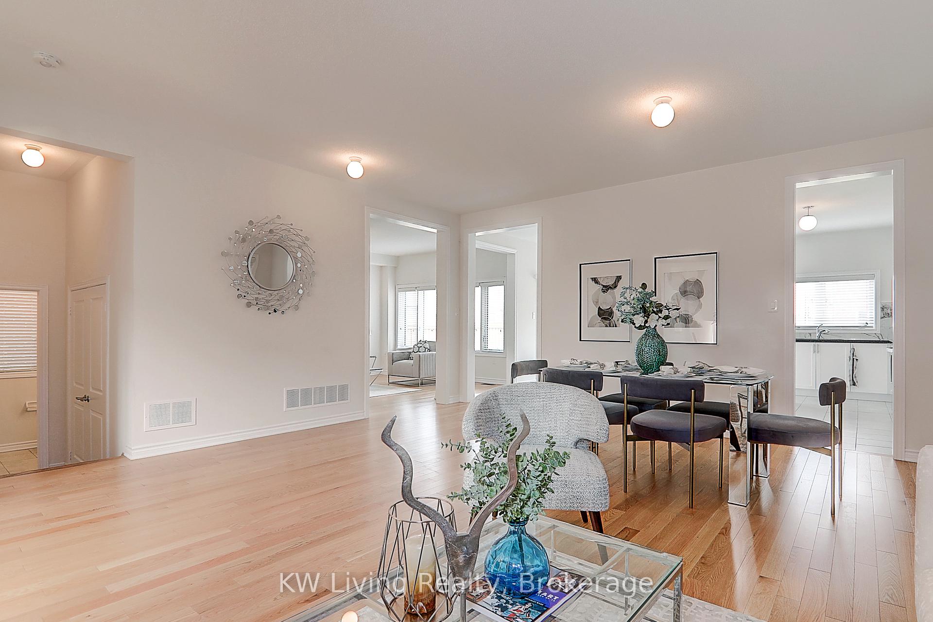 Photo 8 of 1008 Barton Way, Innisfil, Rural Innisfil — HOMEH