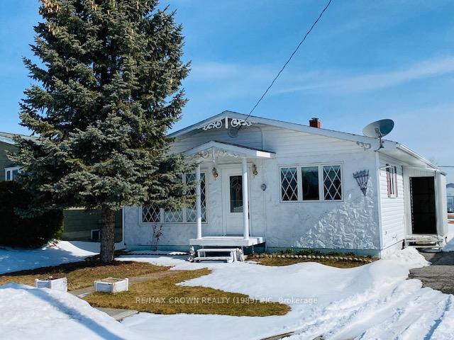 Front of 214 Balmoral Avenue