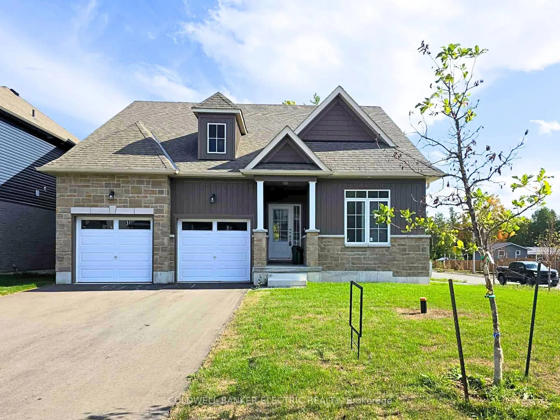 Front of 3 Hillcroft Way