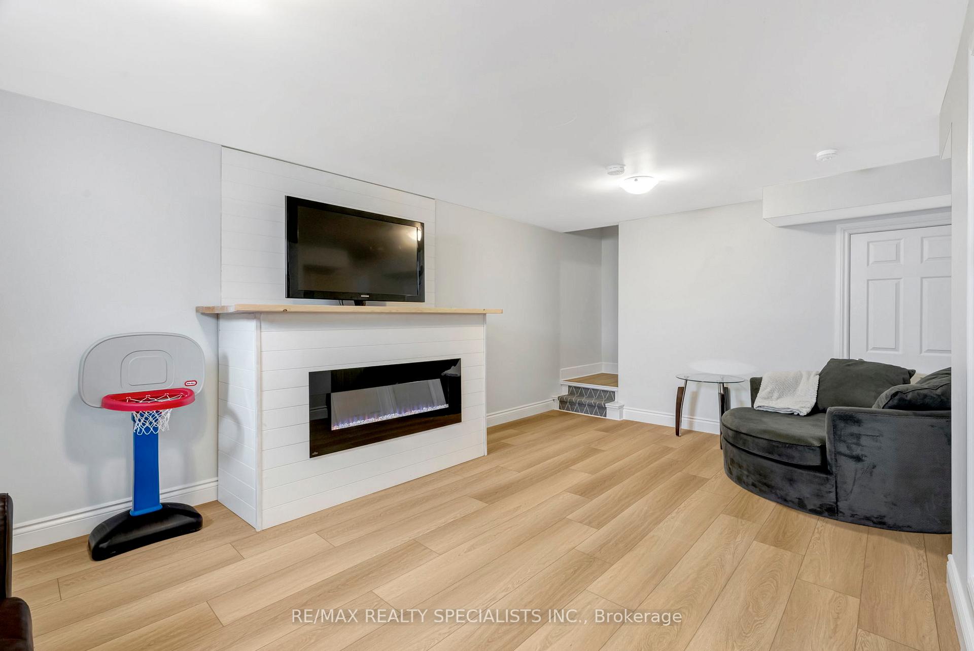 Photo 31 of 1076 Brussels Line, Howick — HOMEH