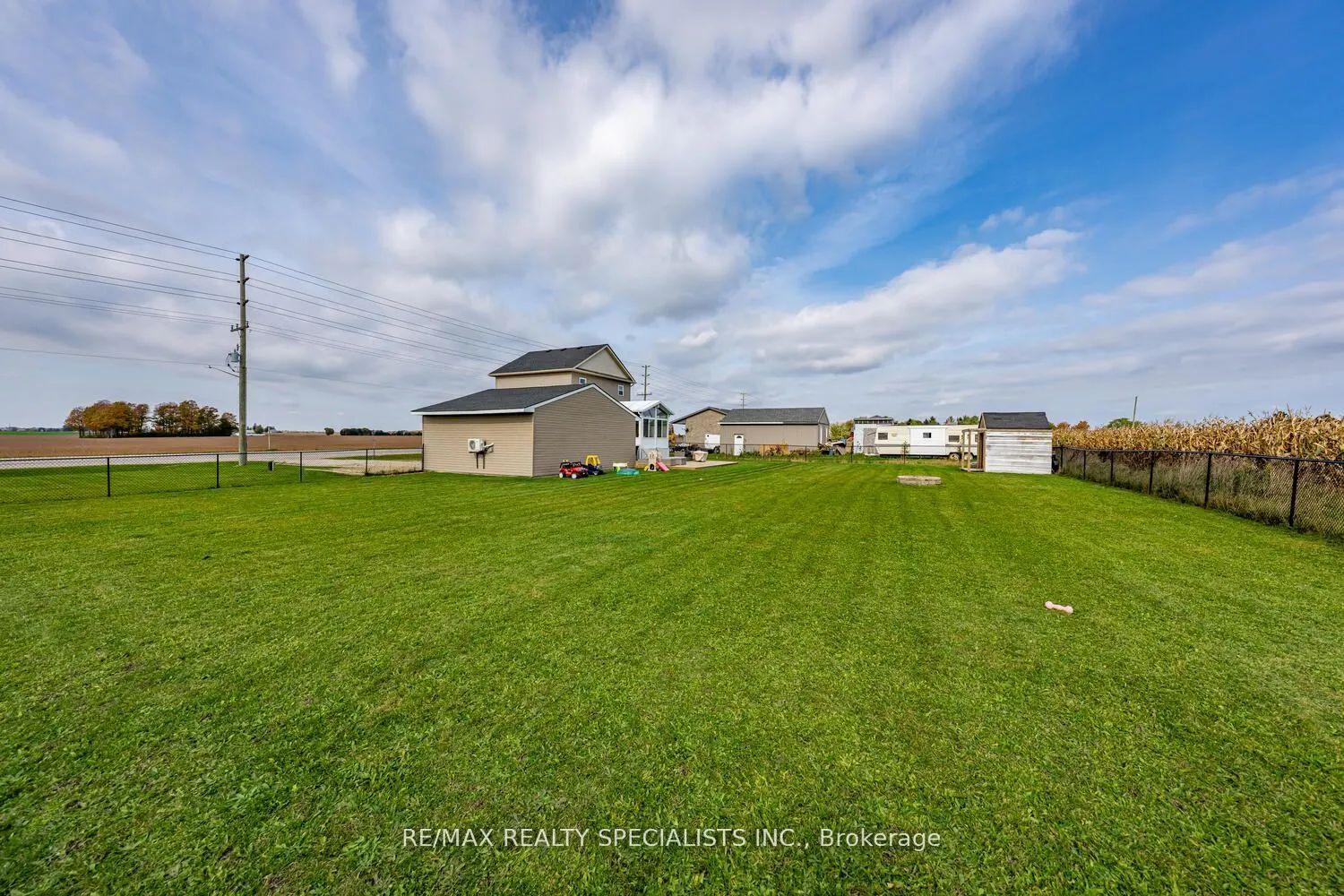 Photo 39 of 1076 Brussels Line, Howick — HOMEH