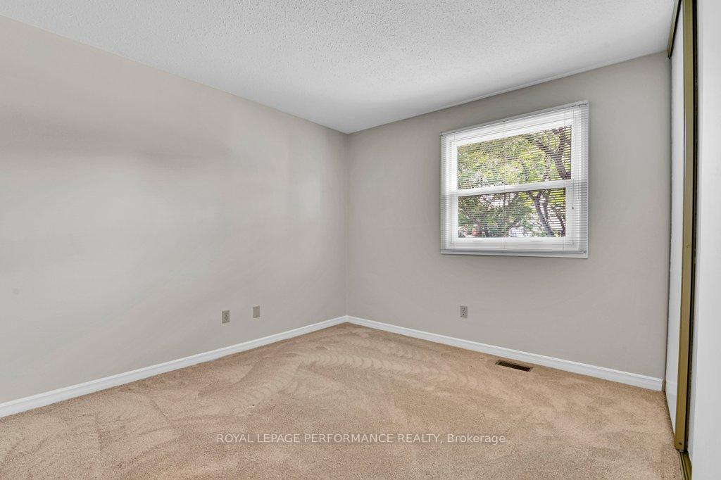 Photo 20 of 14 Trusty Bay, Ottawa, Hunt Club/Western Community — HOMEH