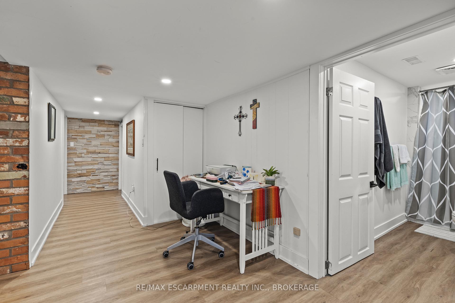 Photo 10 of 4250 William Street, Lincoln, Beamsville — HOMEH