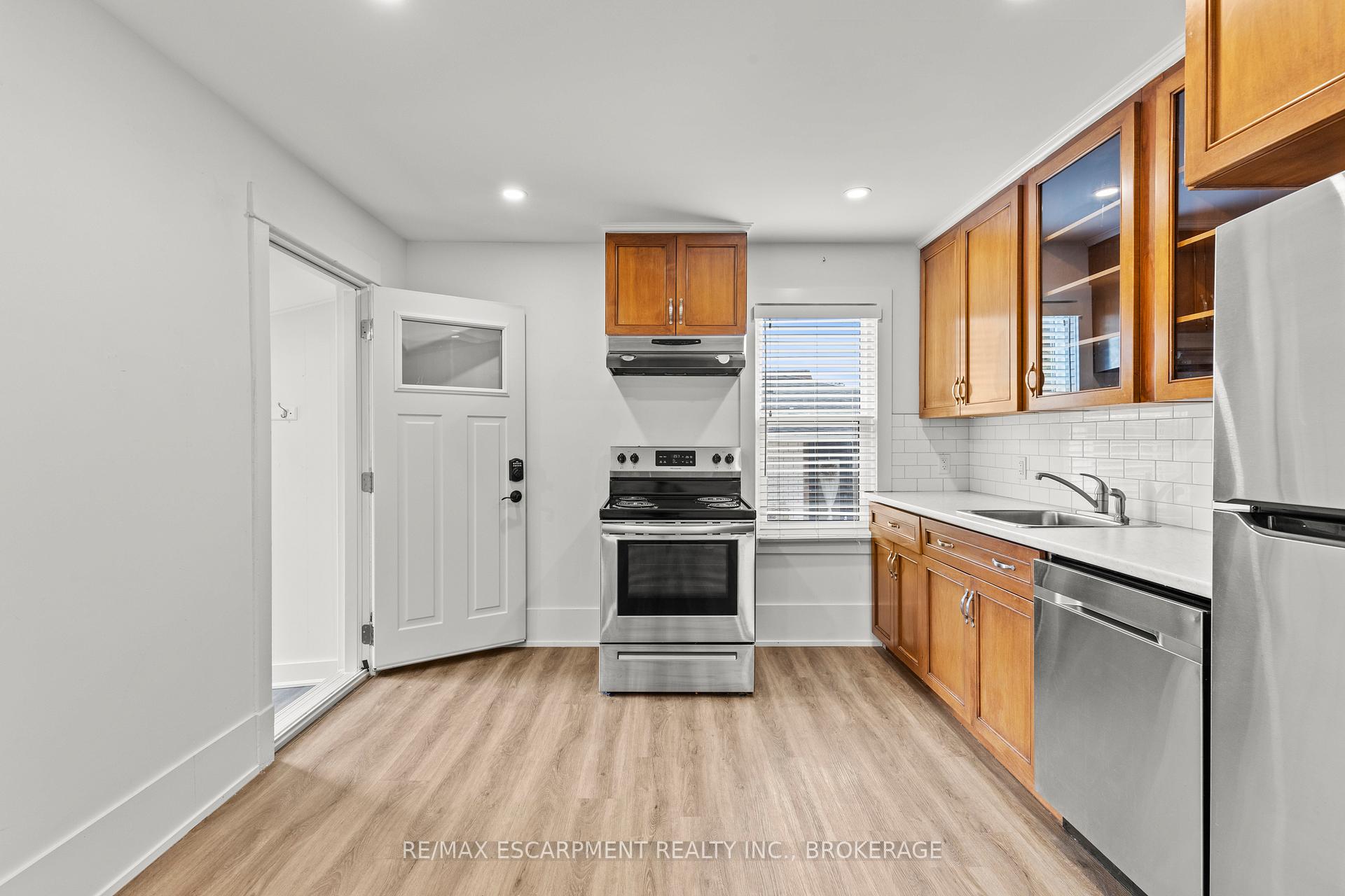 Photo 19 of 4250 William Street, Lincoln, Beamsville — HOMEH