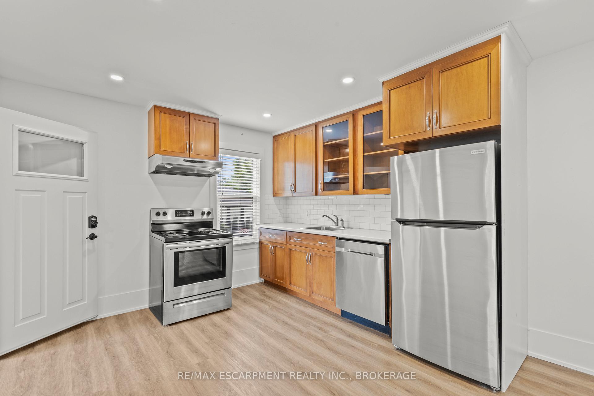 Photo 20 of 4250 William Street, Lincoln, Beamsville — HOMEH