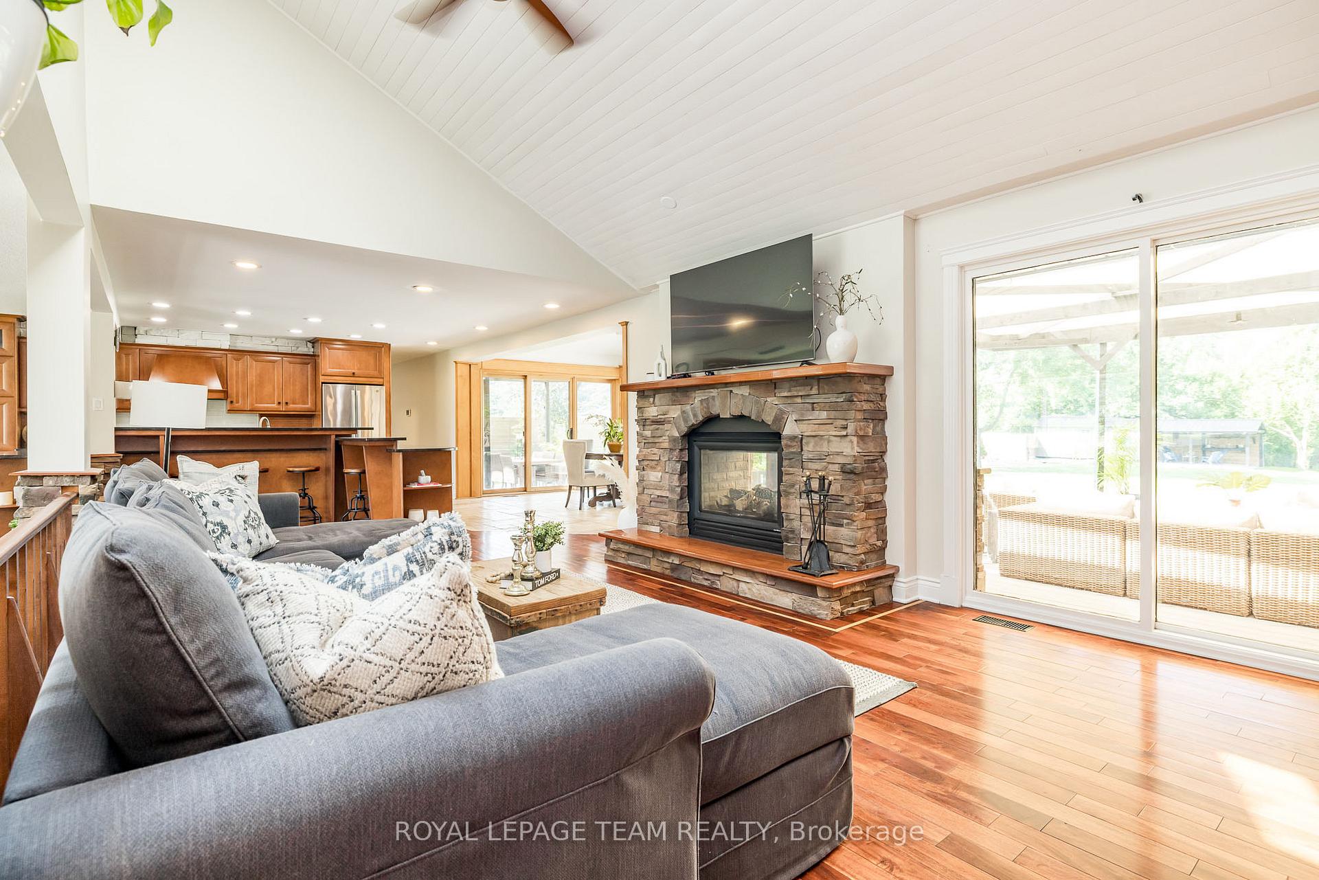 Photo 8 of 1216A River Road, Ottawa, Manotick East to Manotick Station — HOMEH