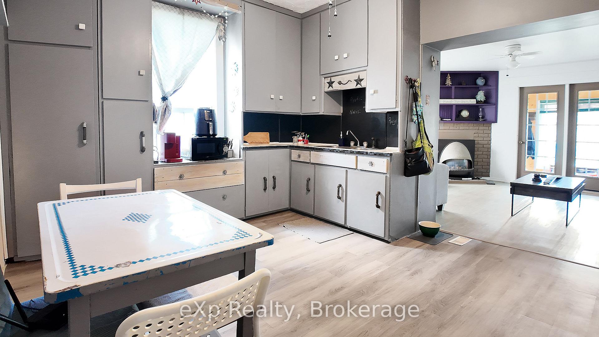 Photo 4 of 258 8th Street, Hanover — HOMEH