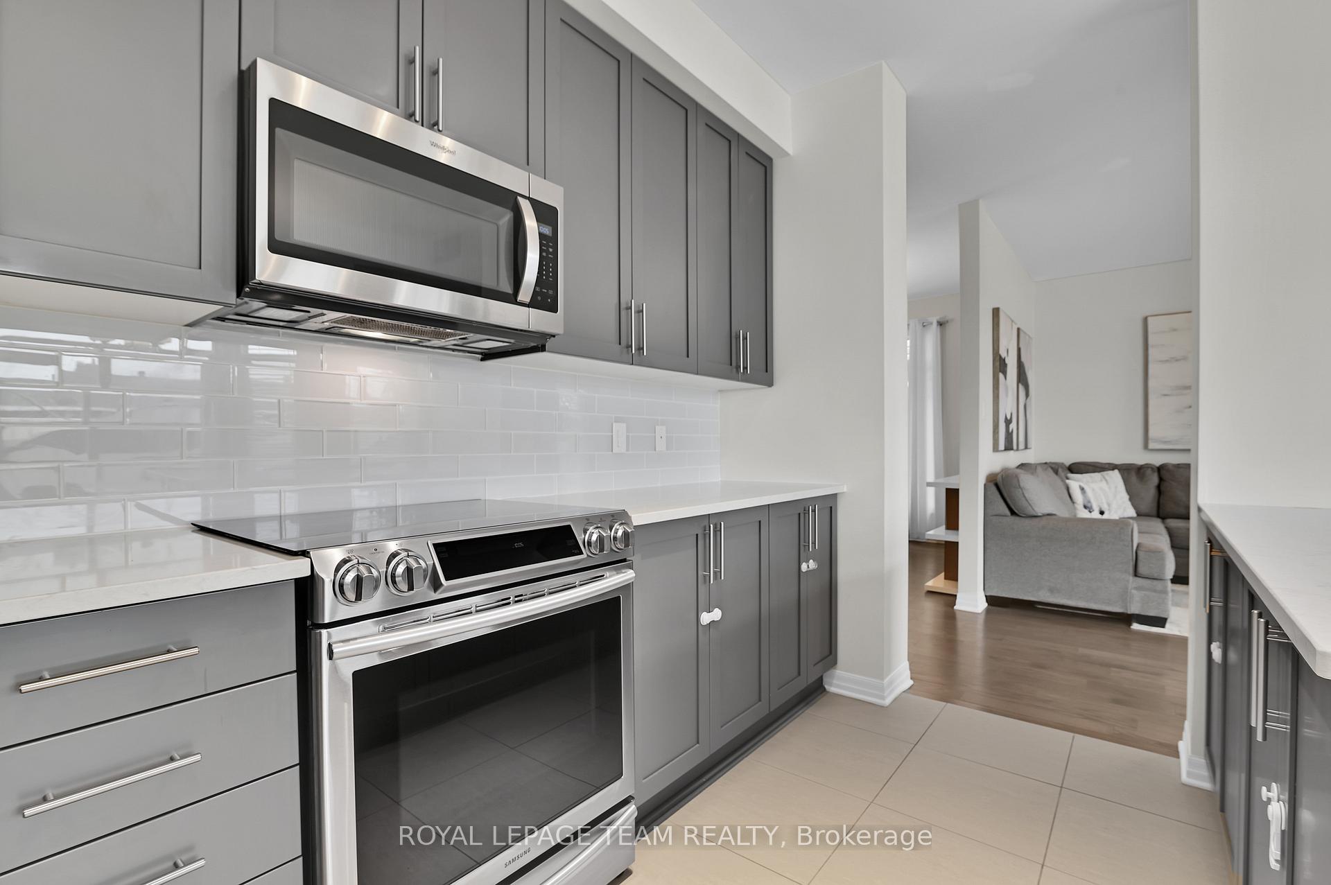 Photo 13 of 747 Fiddlehead Street, Ottawa, Leitrim — HOMEH