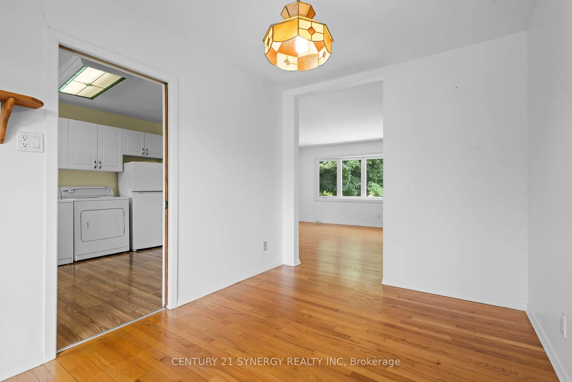 Photo 9 of 20 Parkside Crescent, Ottawa, Meadowlands/Crestview — HOMEH