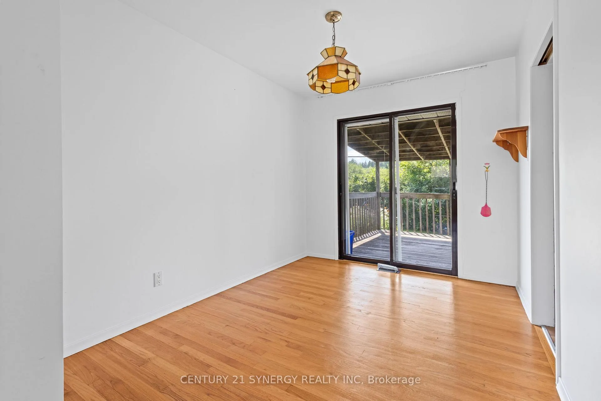 Photo 10 of 20 Parkside Crescent, Ottawa, Meadowlands/Crestview — HOMEH