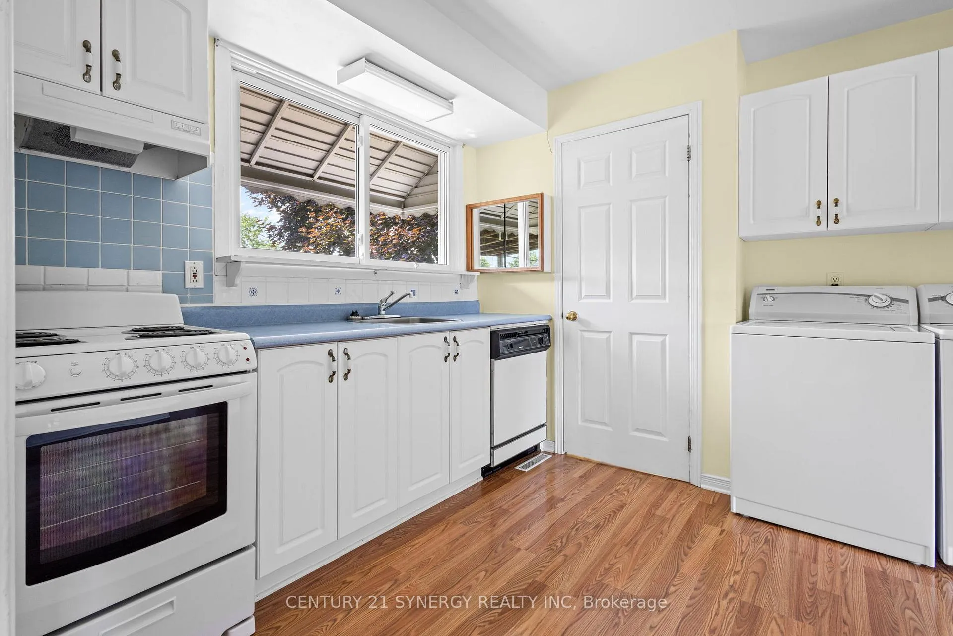 Photo 14 of 20 Parkside Crescent, Ottawa, Meadowlands/Crestview — HOMEH