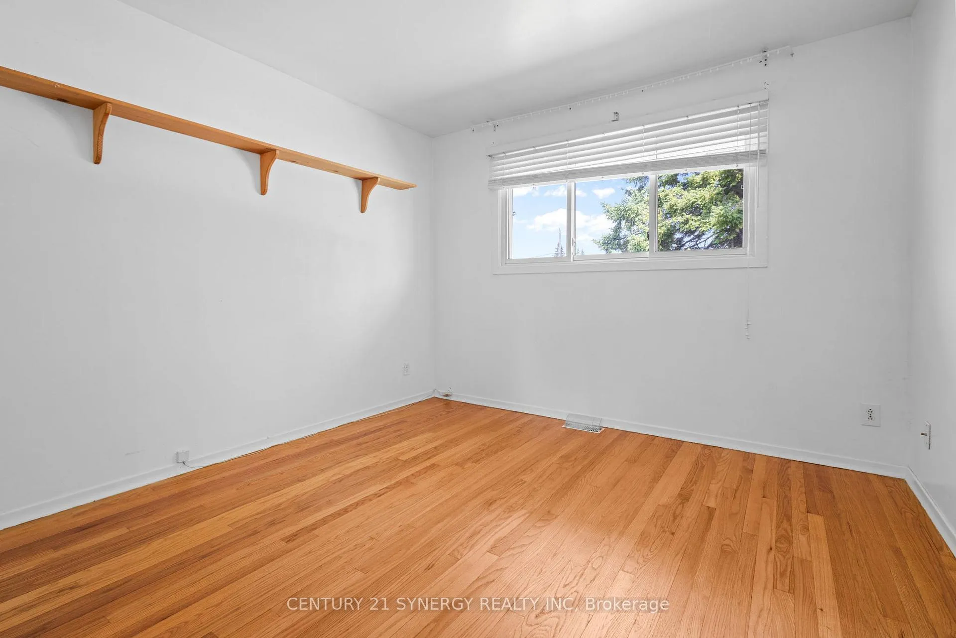 Photo 19 of 20 Parkside Crescent, Ottawa, Meadowlands/Crestview — HOMEH