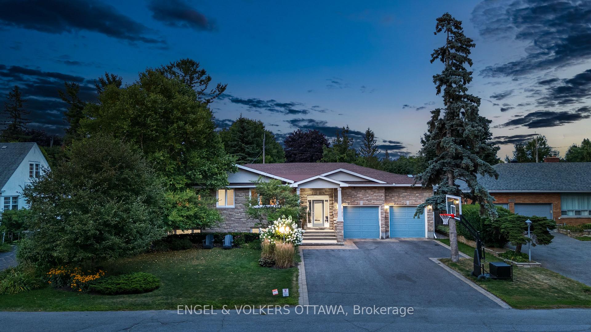 Photo 3 of 951 Hare Avenue, Ottawa, McKellar Heights/Glabar Park — HOMEH