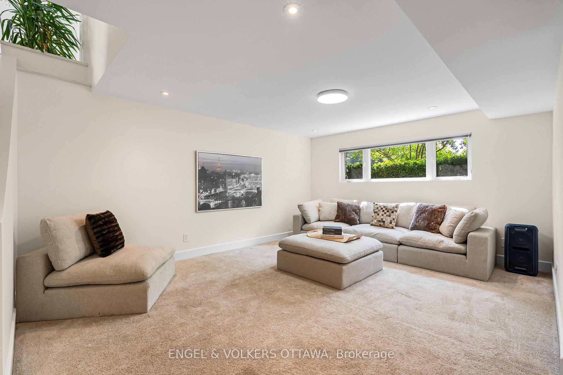 Photo 25 of 951 Hare Avenue, Ottawa, McKellar Heights/Glabar Park — HOMEH