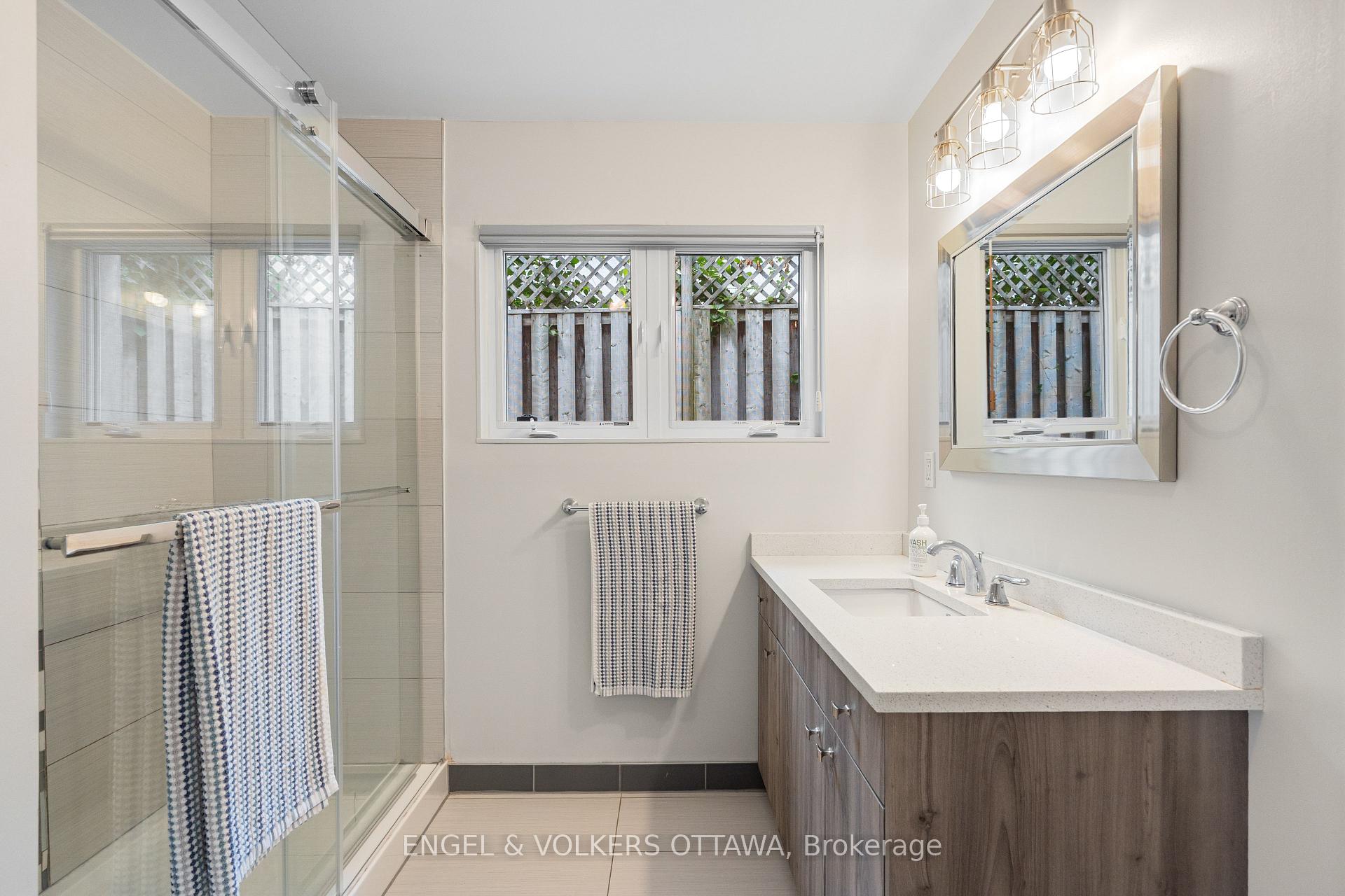 Photo 28 of 951 Hare Avenue, Ottawa, McKellar Heights/Glabar Park — HOMEH