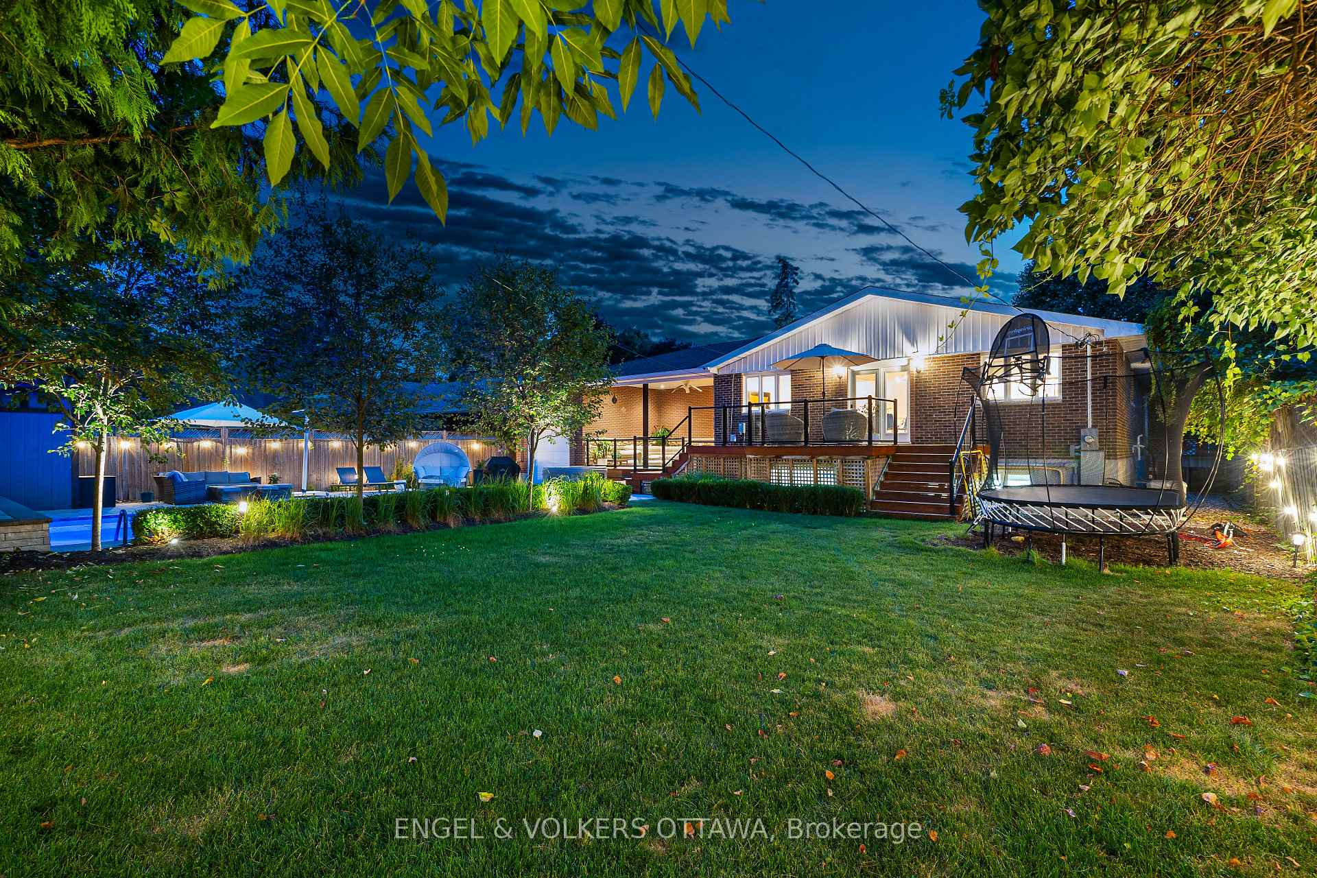 Photo 39 of 951 Hare Avenue, Ottawa, McKellar Heights/Glabar Park — HOMEH
