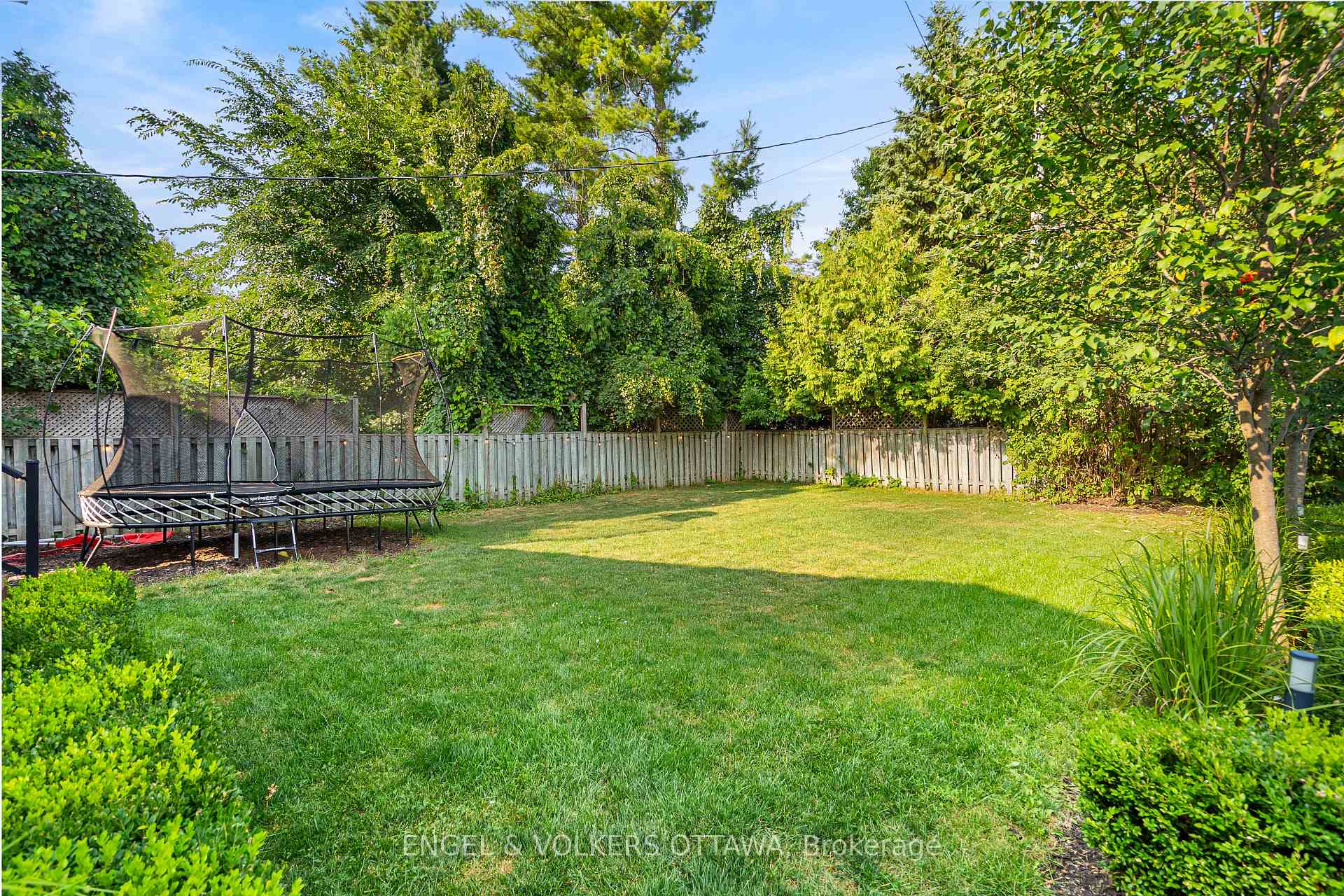 Photo 41 of 951 Hare Avenue, Ottawa, McKellar Heights/Glabar Park — HOMEH