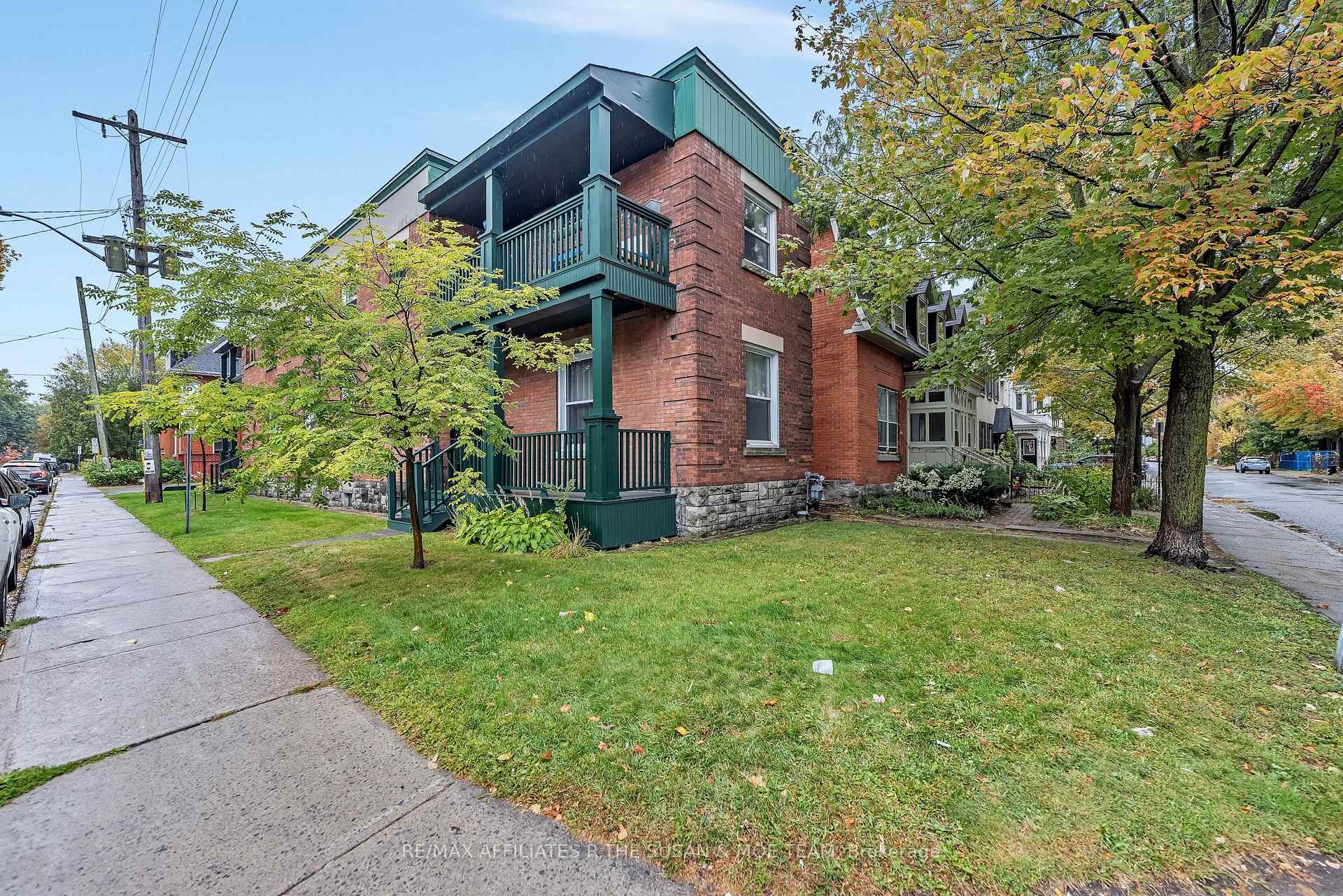 Photo 3 of 194 - 196 Augusta Street, Ottawa, Sandy Hill — HOMEH
