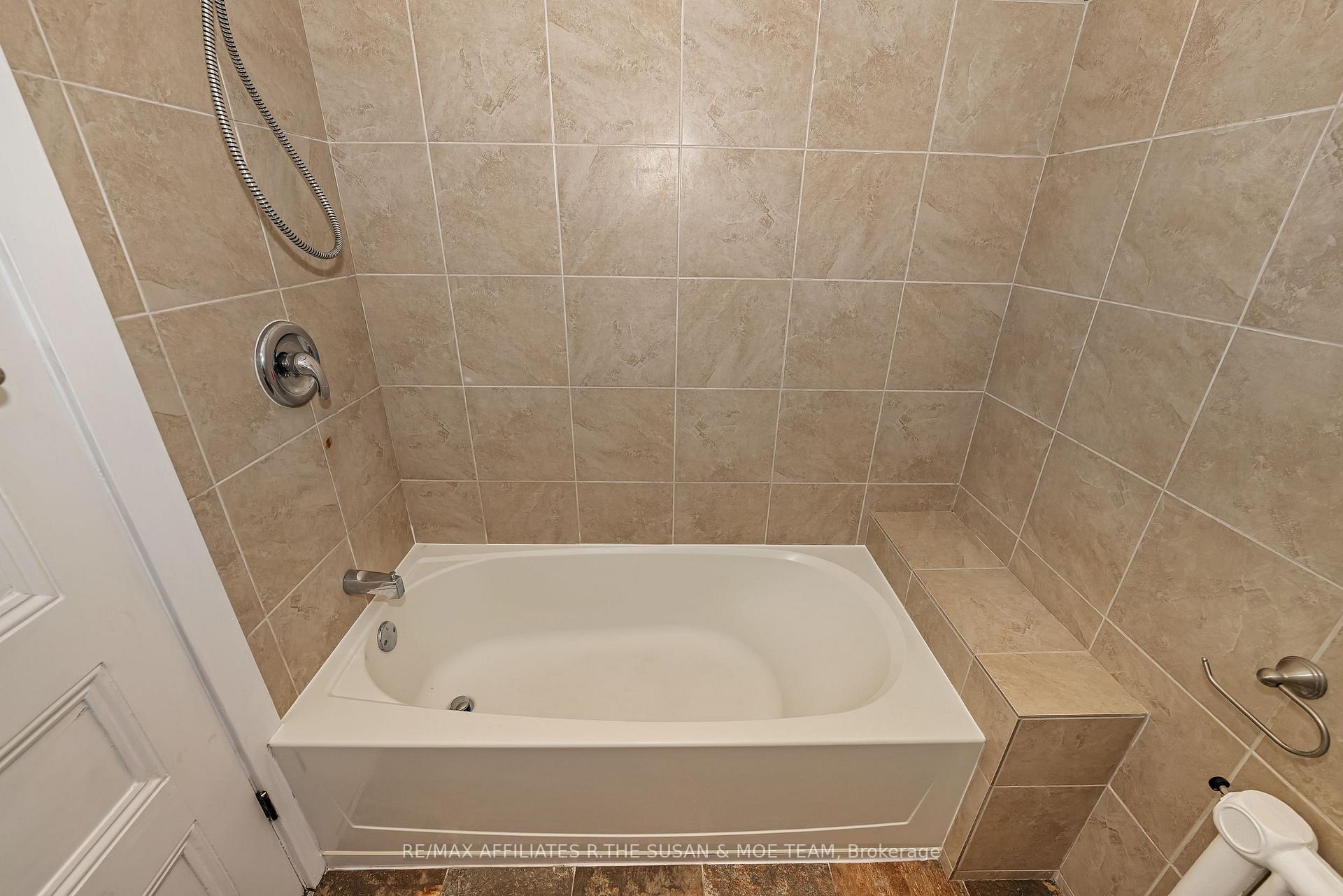 Photo 17 of 194 - 196 Augusta Street, Ottawa, Sandy Hill — HOMEH