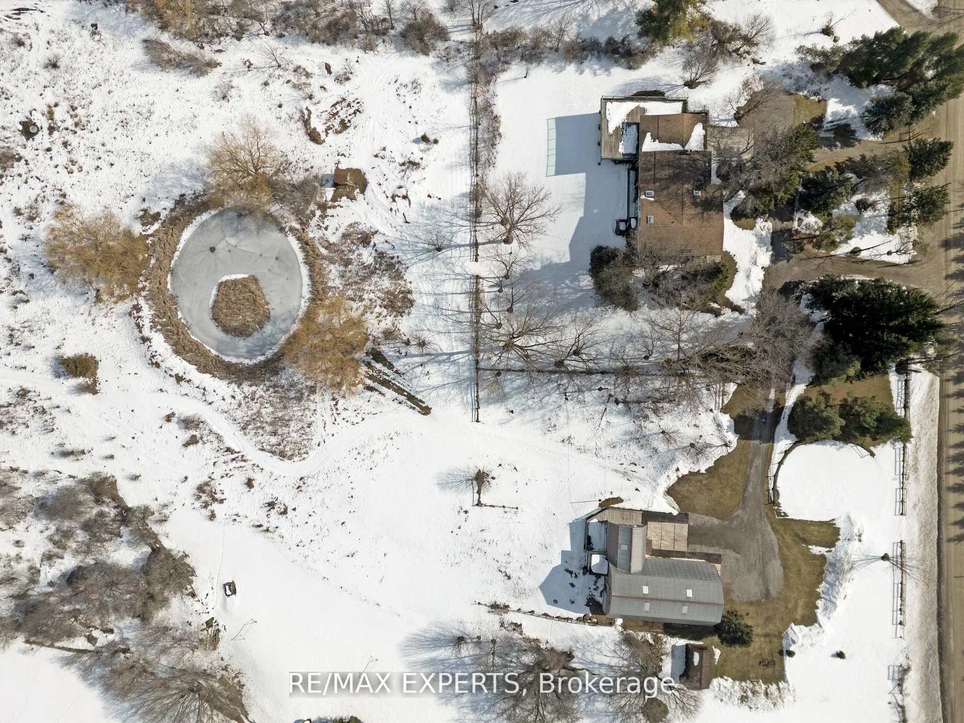 Photo 3 of 5780 17th Side Road, King, Rural King — HOMEH