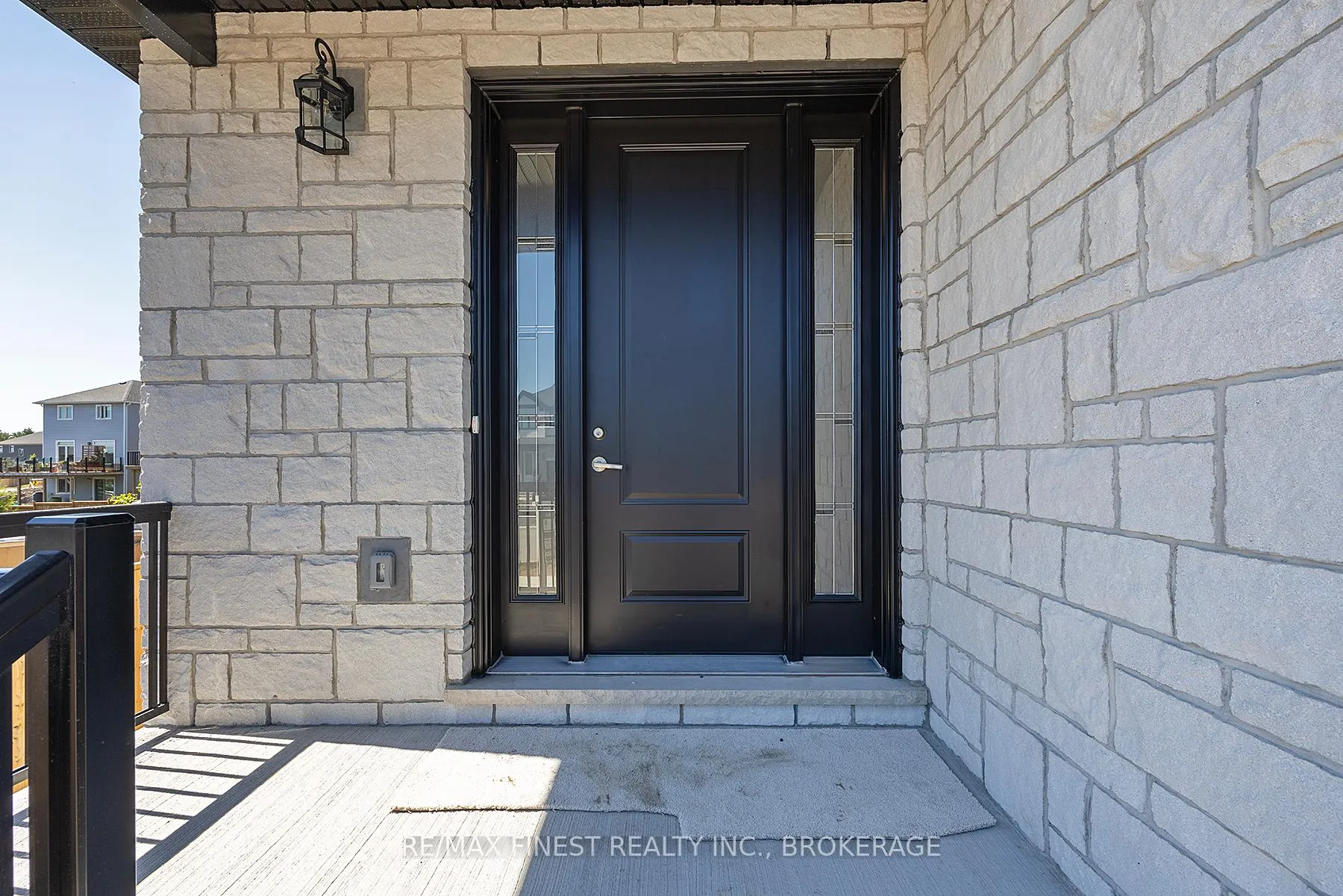 Photo 4 of 1315 Turnbull Way, Kingston, City Northwest — HOMEH