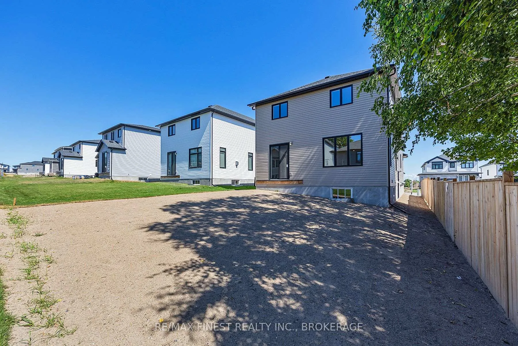 Photo 7 of 1315 Turnbull Way, Kingston, City Northwest — HOMEH