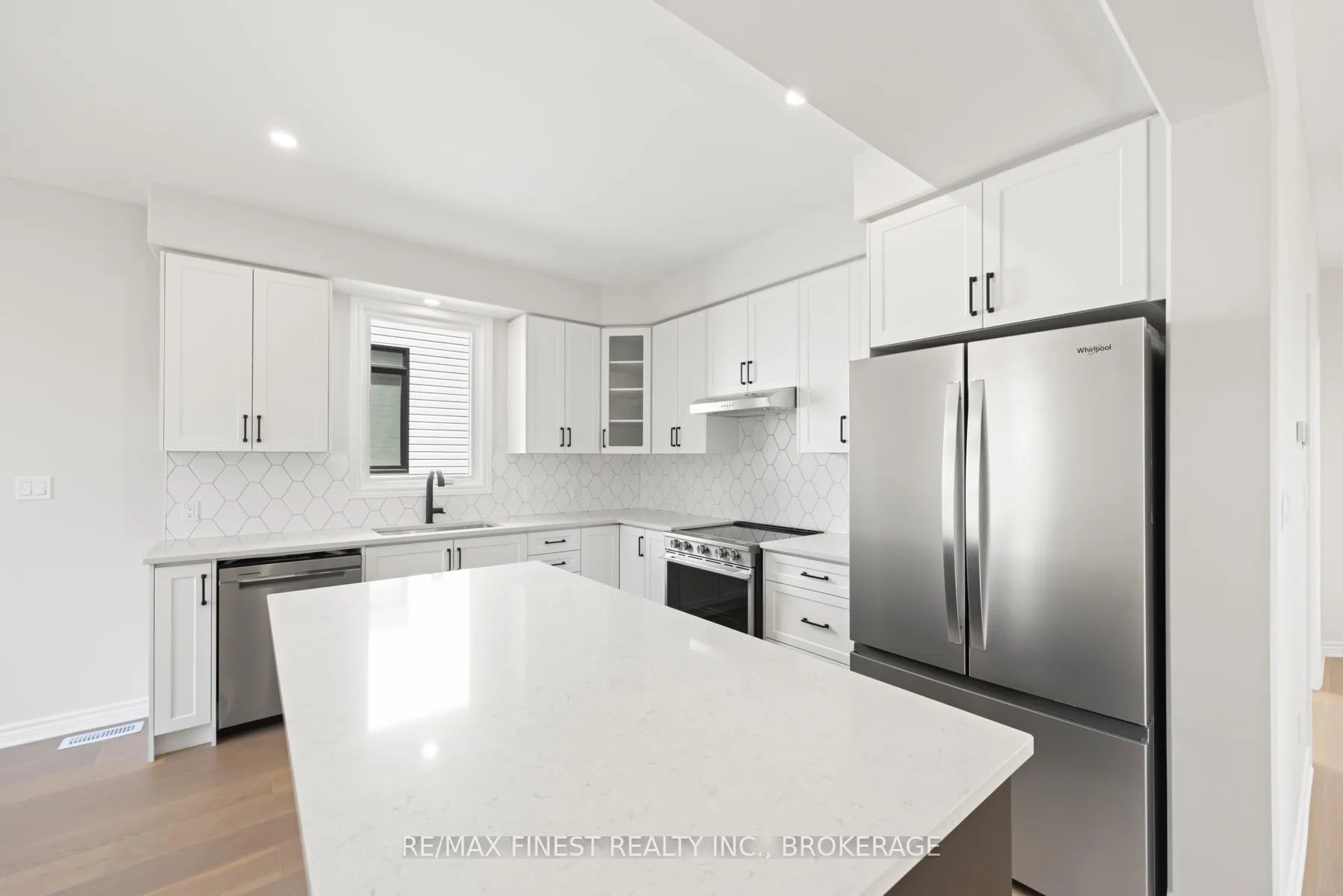 Photo 19 of 1315 Turnbull Way, Kingston, City Northwest — HOMEH