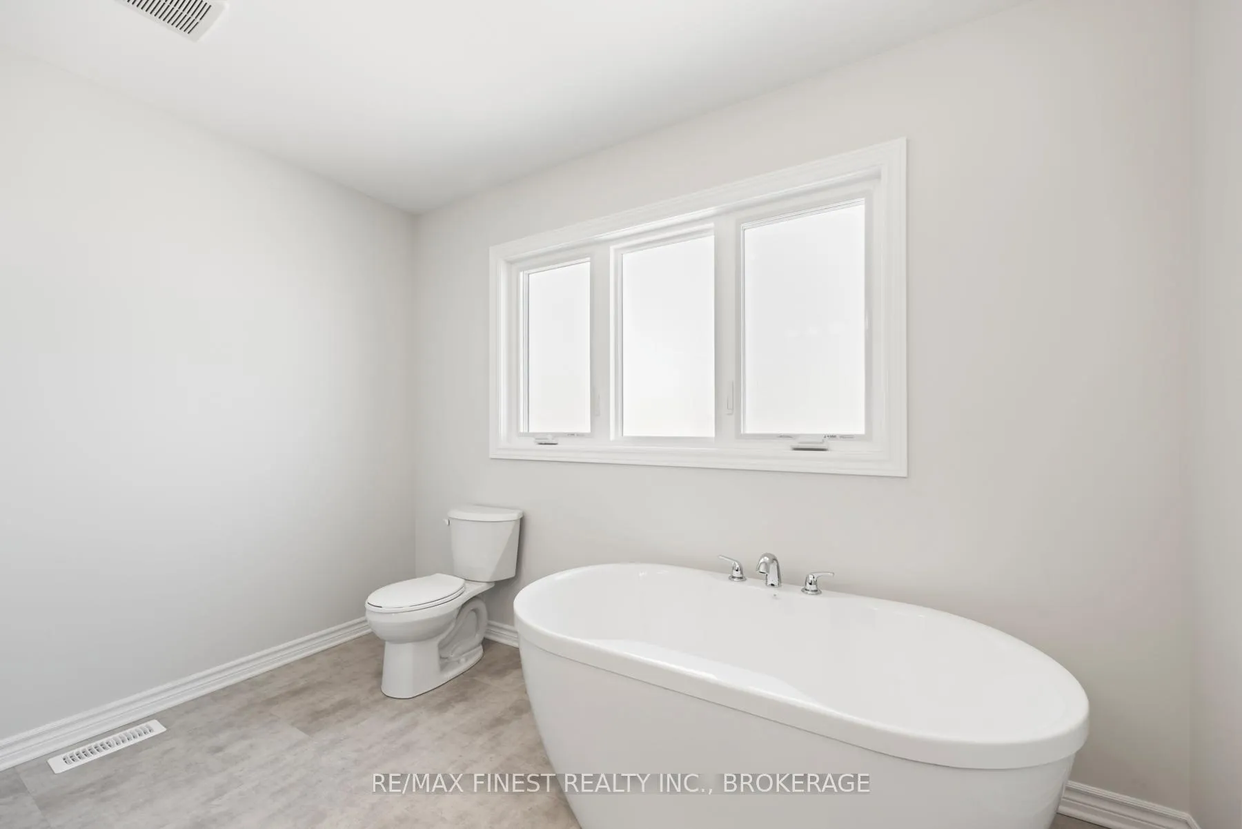 Photo 33 of 1315 Turnbull Way, Kingston, City Northwest — HOMEH