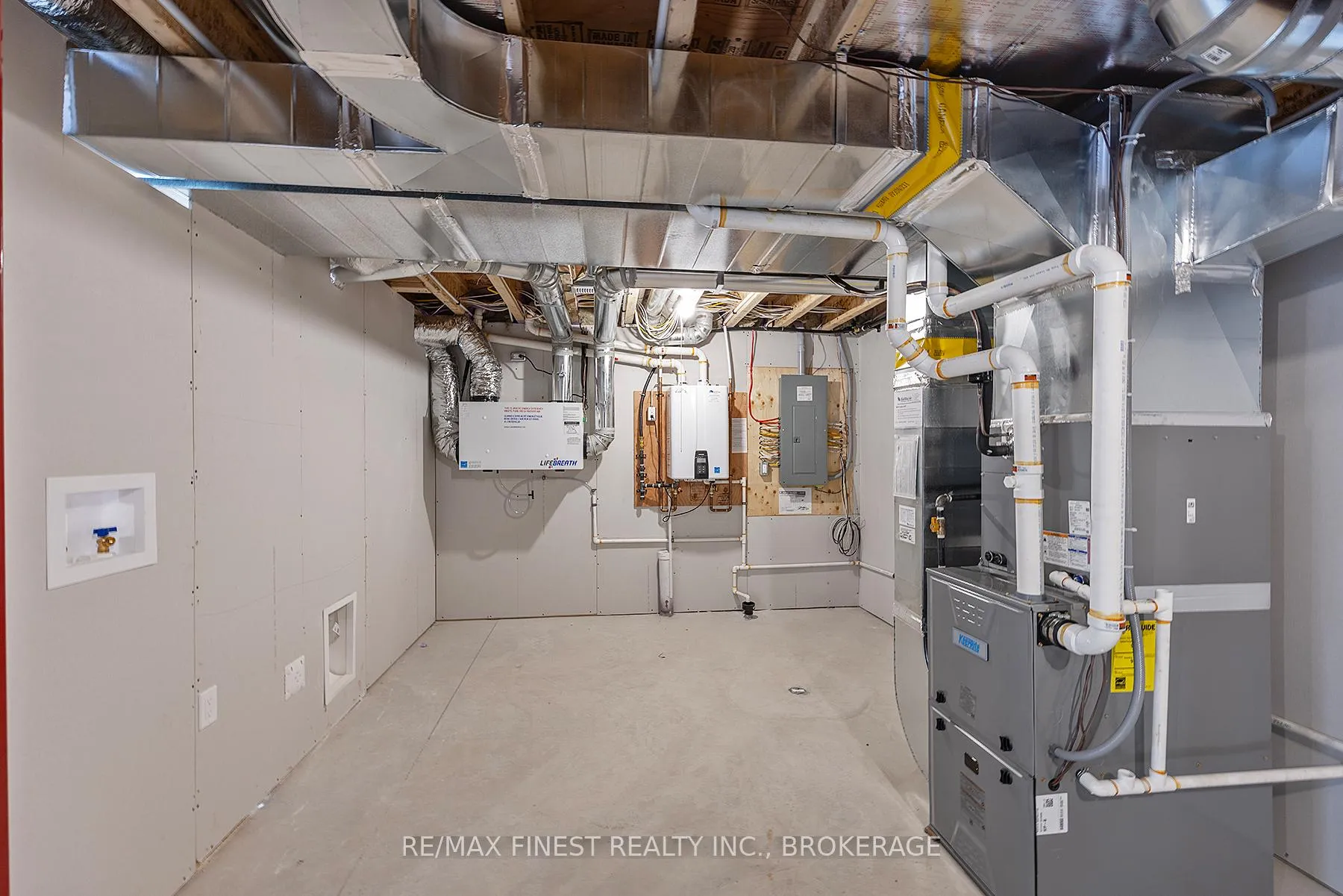 Photo 49 of 1315 Turnbull Way, Kingston, City Northwest — HOMEH