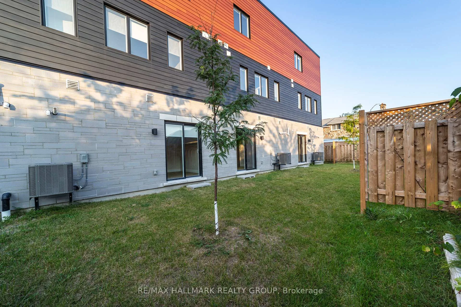 Photo 23 of 815 Star Private, Ottawa, Kanata - Katimavik — HOMEH
