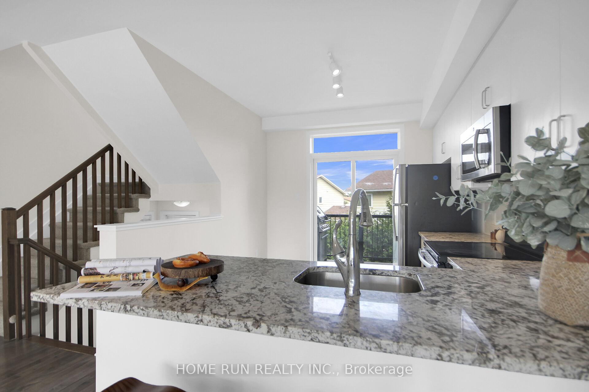 Photo 7 of 600 Terravita Private, Ottawa, Windsor Park Village — HOMEH