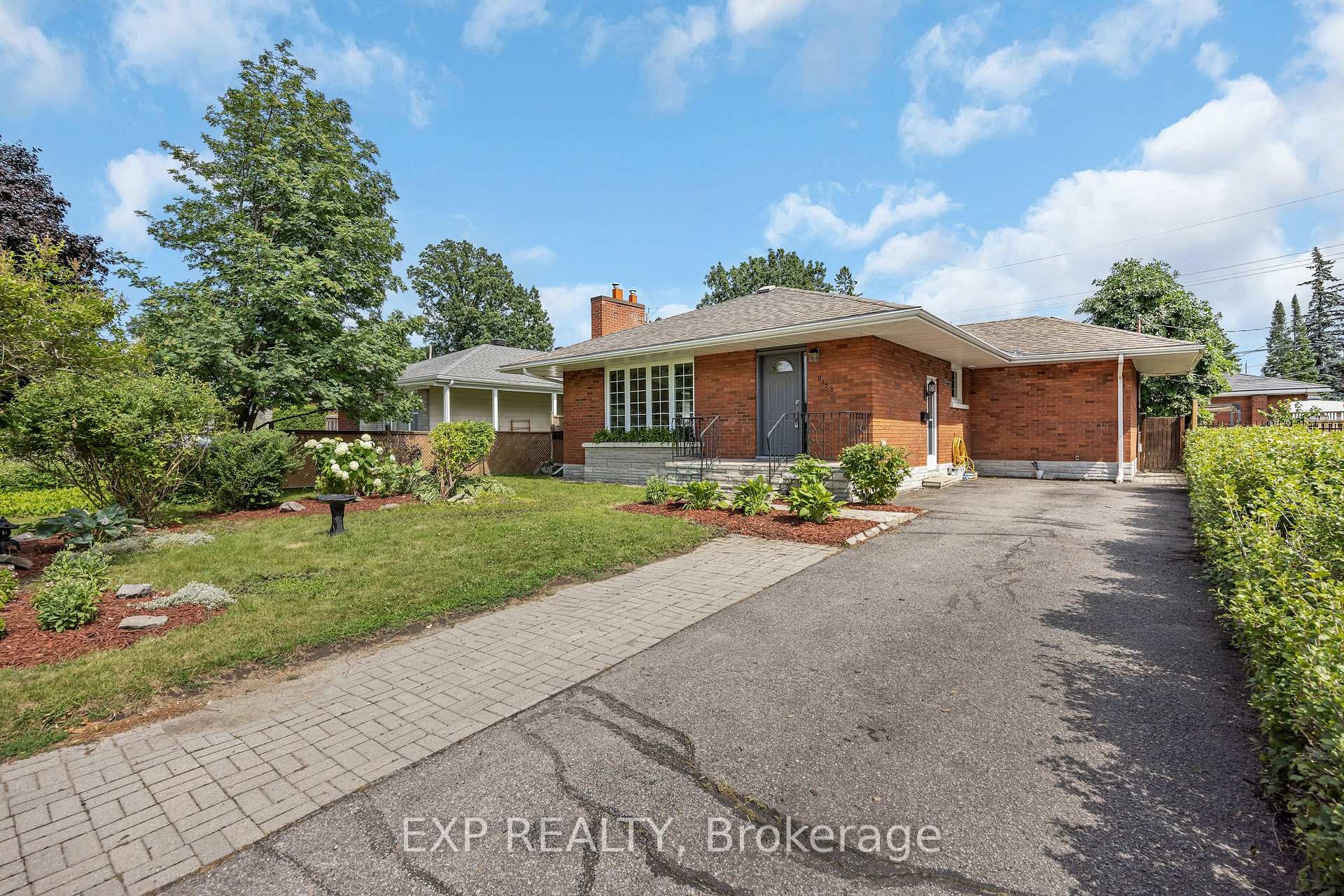 Photo 3 of 2158 Westbourne Avenue, Ottawa, McKellar Heights/Glabar Park — HOMEH