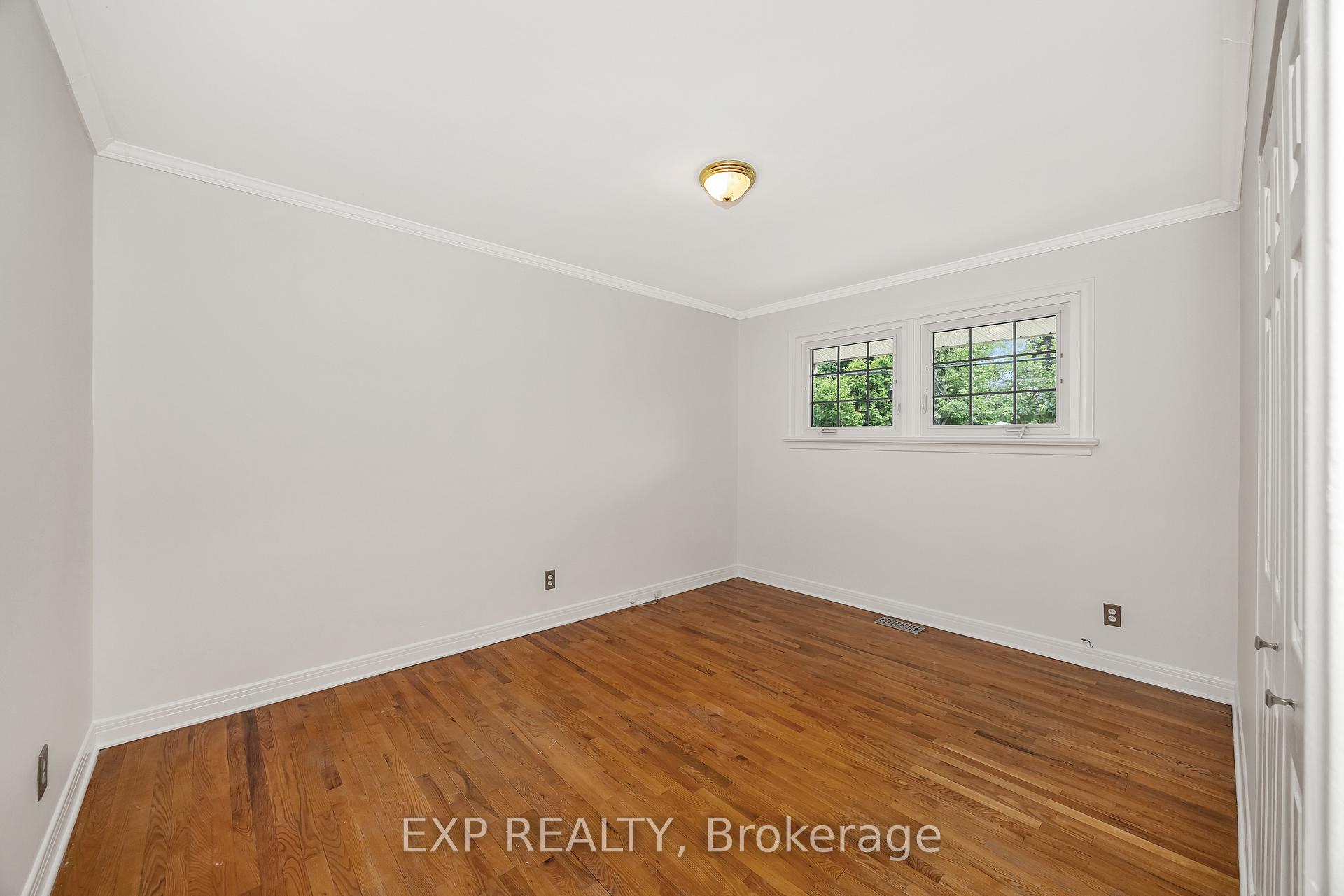 Photo 19 of 2158 Westbourne Avenue, Ottawa, McKellar Heights/Glabar Park — HOMEH