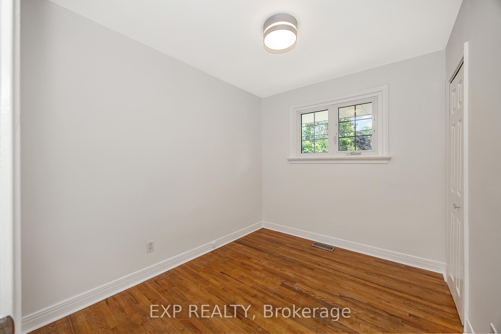 Photo 21 of 2158 Westbourne Avenue, Ottawa, McKellar Heights/Glabar Park — HOMEH