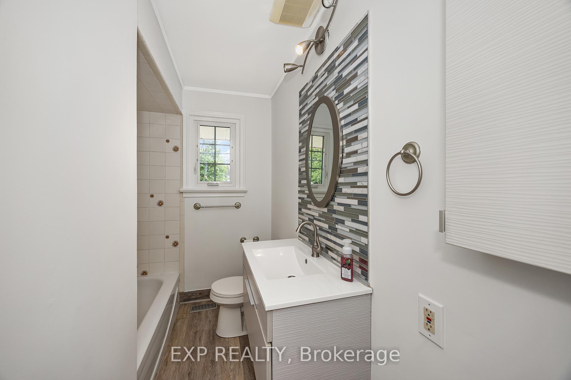Photo 23 of 2158 Westbourne Avenue, Ottawa, McKellar Heights/Glabar Park — HOMEH