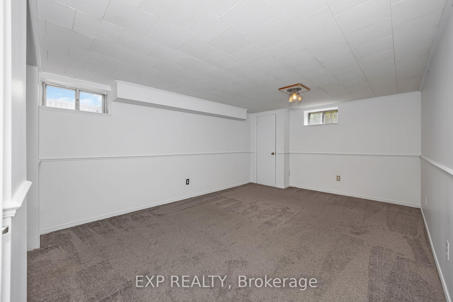 Photo 29 of 2158 Westbourne Avenue, Ottawa, McKellar Heights/Glabar Park — HOMEH