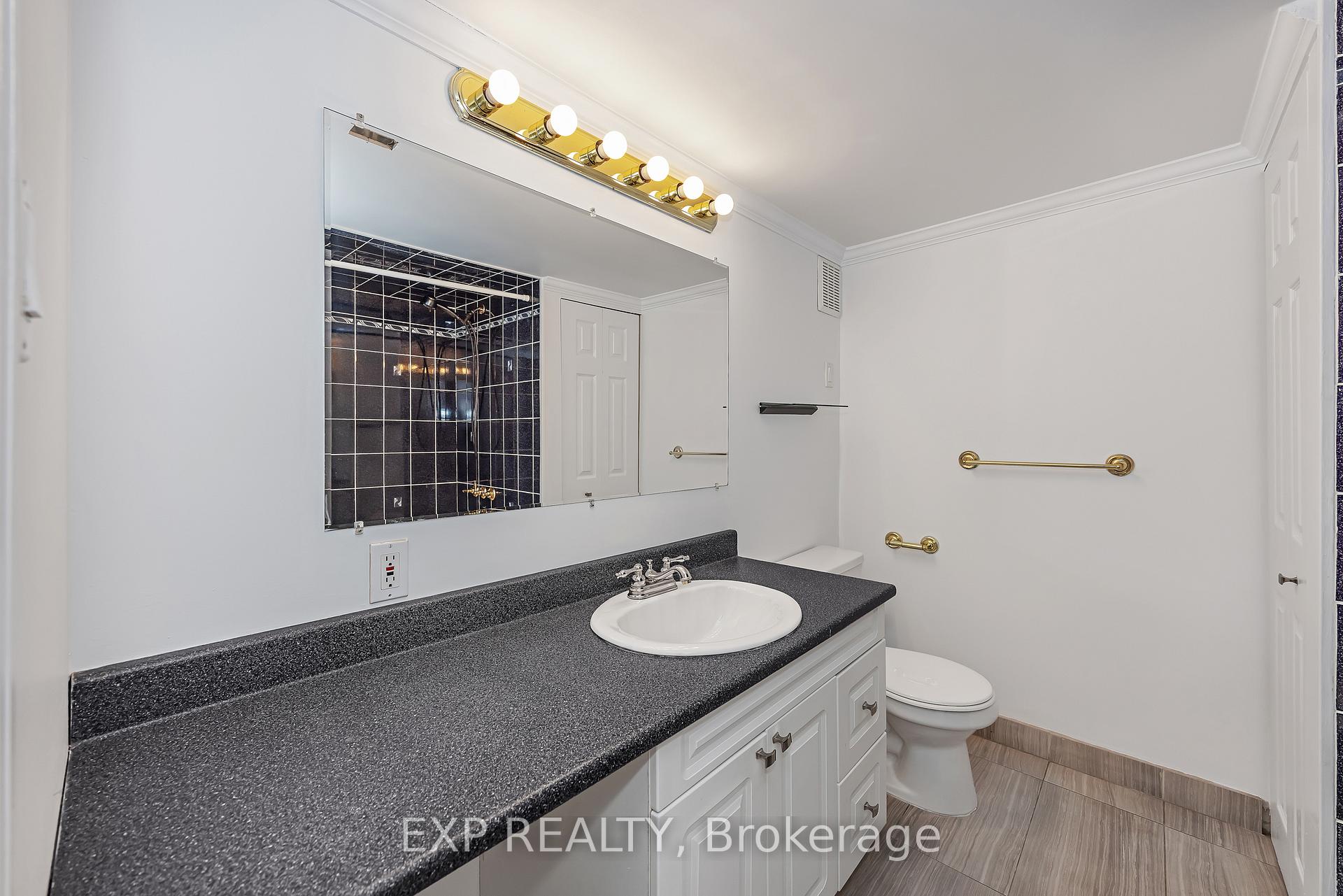 Photo 31 of 2158 Westbourne Avenue, Ottawa, McKellar Heights/Glabar Park — HOMEH