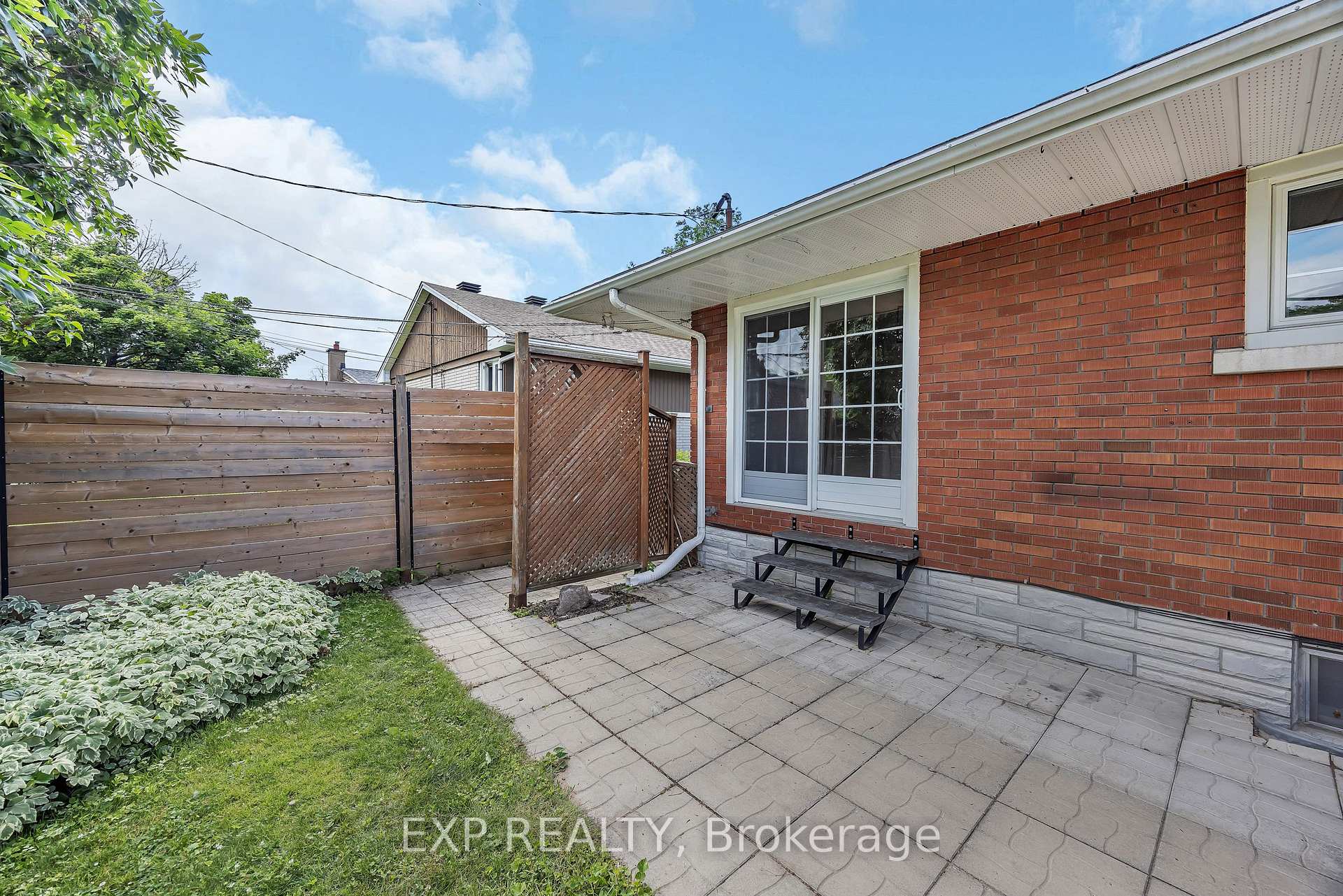 Photo 34 of 2158 Westbourne Avenue, Ottawa, McKellar Heights/Glabar Park — HOMEH