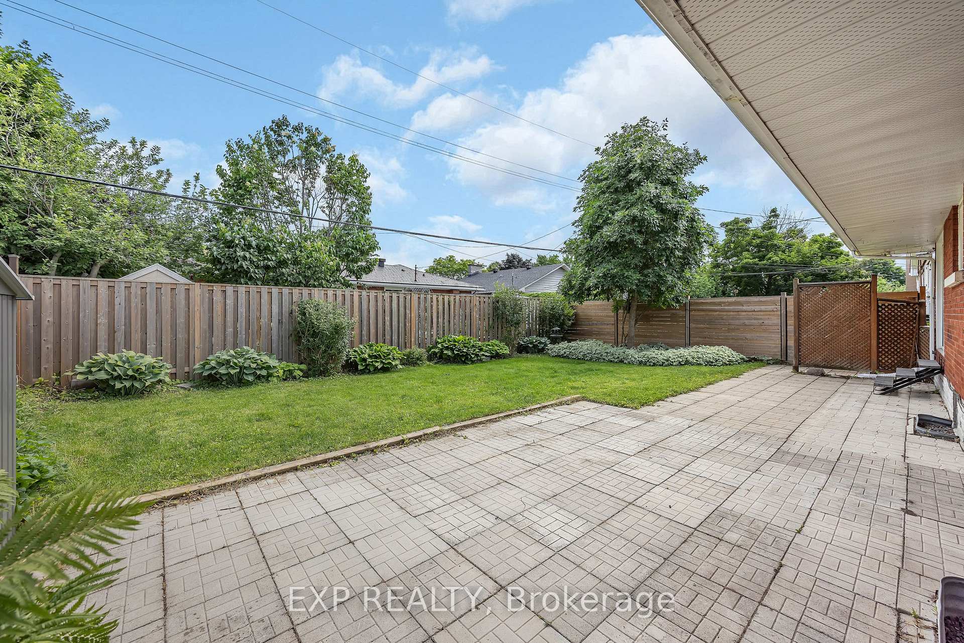 Photo 38 of 2158 Westbourne Avenue, Ottawa, McKellar Heights/Glabar Park — HOMEH