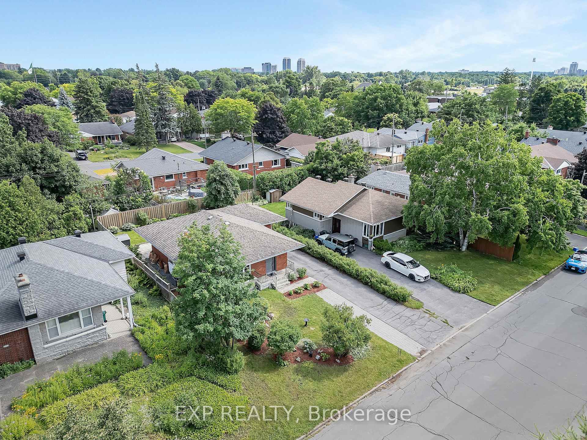 Photo 39 of 2158 Westbourne Avenue, Ottawa, McKellar Heights/Glabar Park — HOMEH